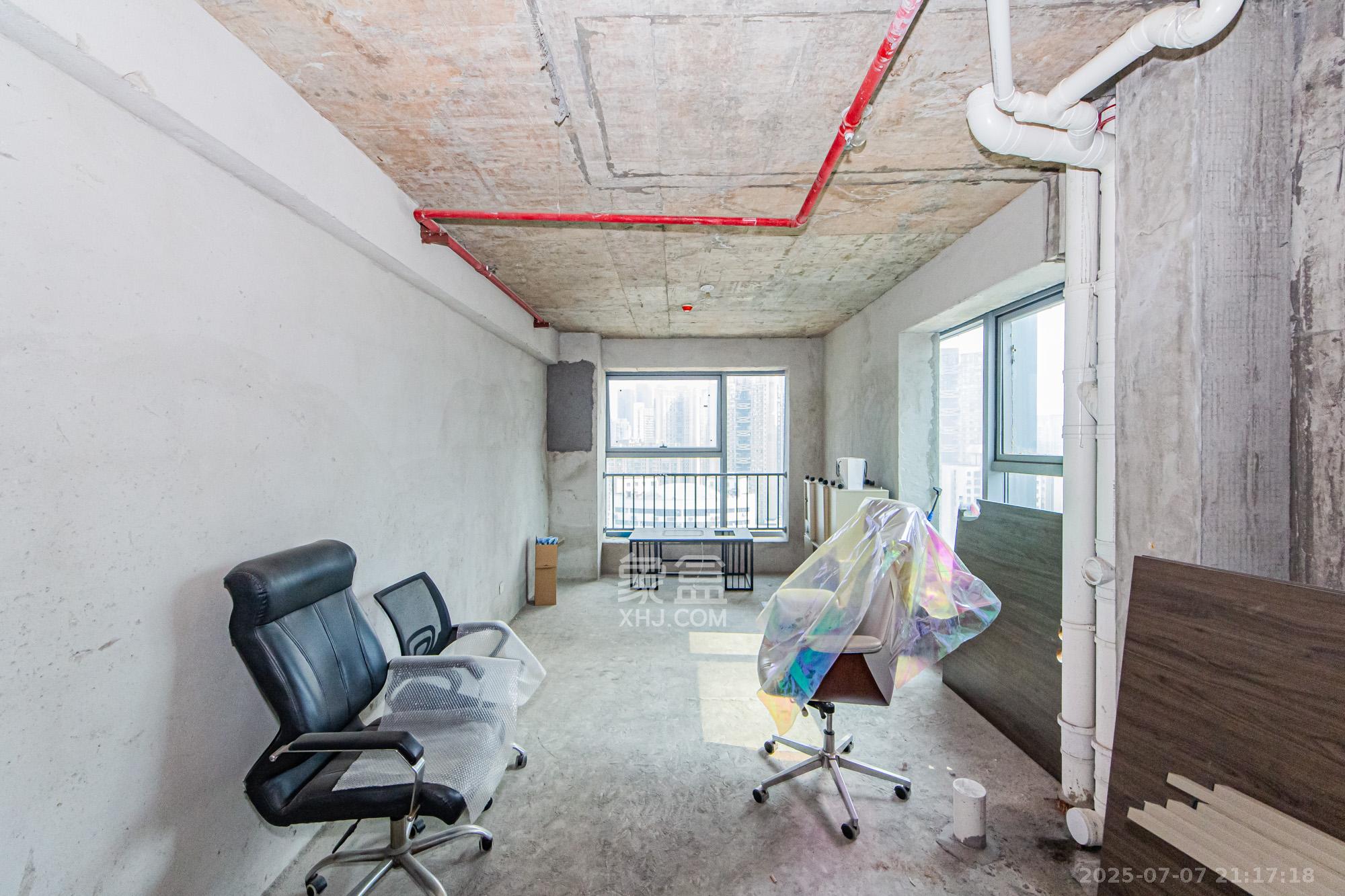 君悦新天地 1室1厅1卫 24.0万 君悦新天地 1室1厅1卫 24.0万客厅