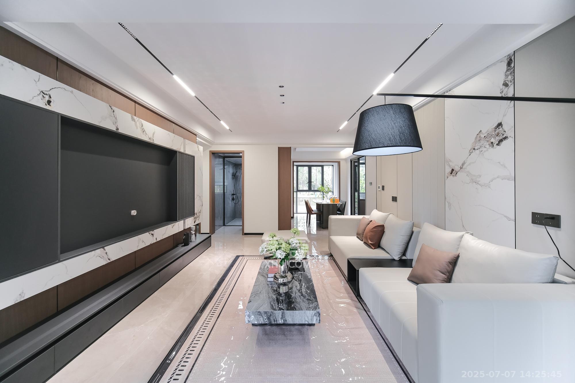 佳俊万家府 4室2厅2卫 102.8万 佳俊万家府 4室2厅2卫 102.8万客厅