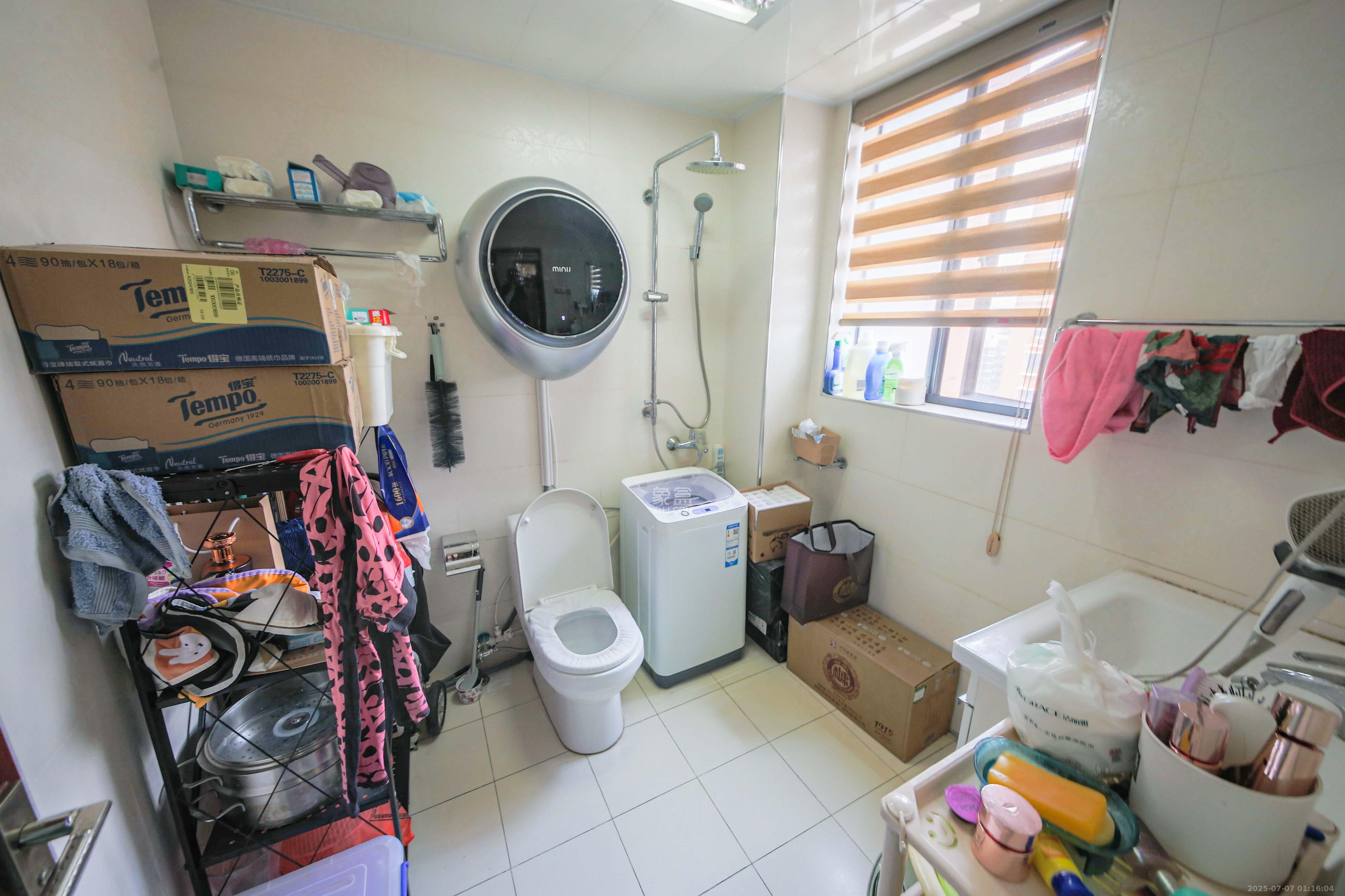 湘府名邸（同力家园）  3室2厅2卫   105.00万卫生间