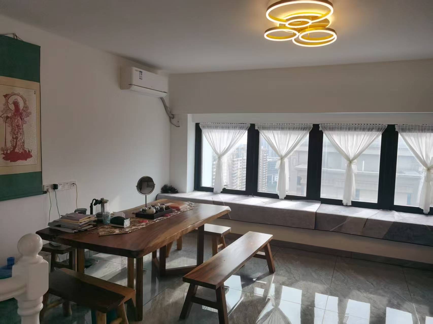 珈宝广场  2室1厅1卫    2100.0元/月 珈宝广场  2室1厅1卫    2100.0元/月室内图