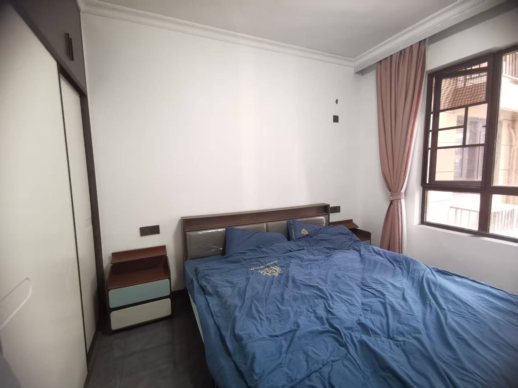 北建理想城 4室2厅1卫 2000.0元/月 北建理想城 4室2厅1卫 2000.0元/月室内图