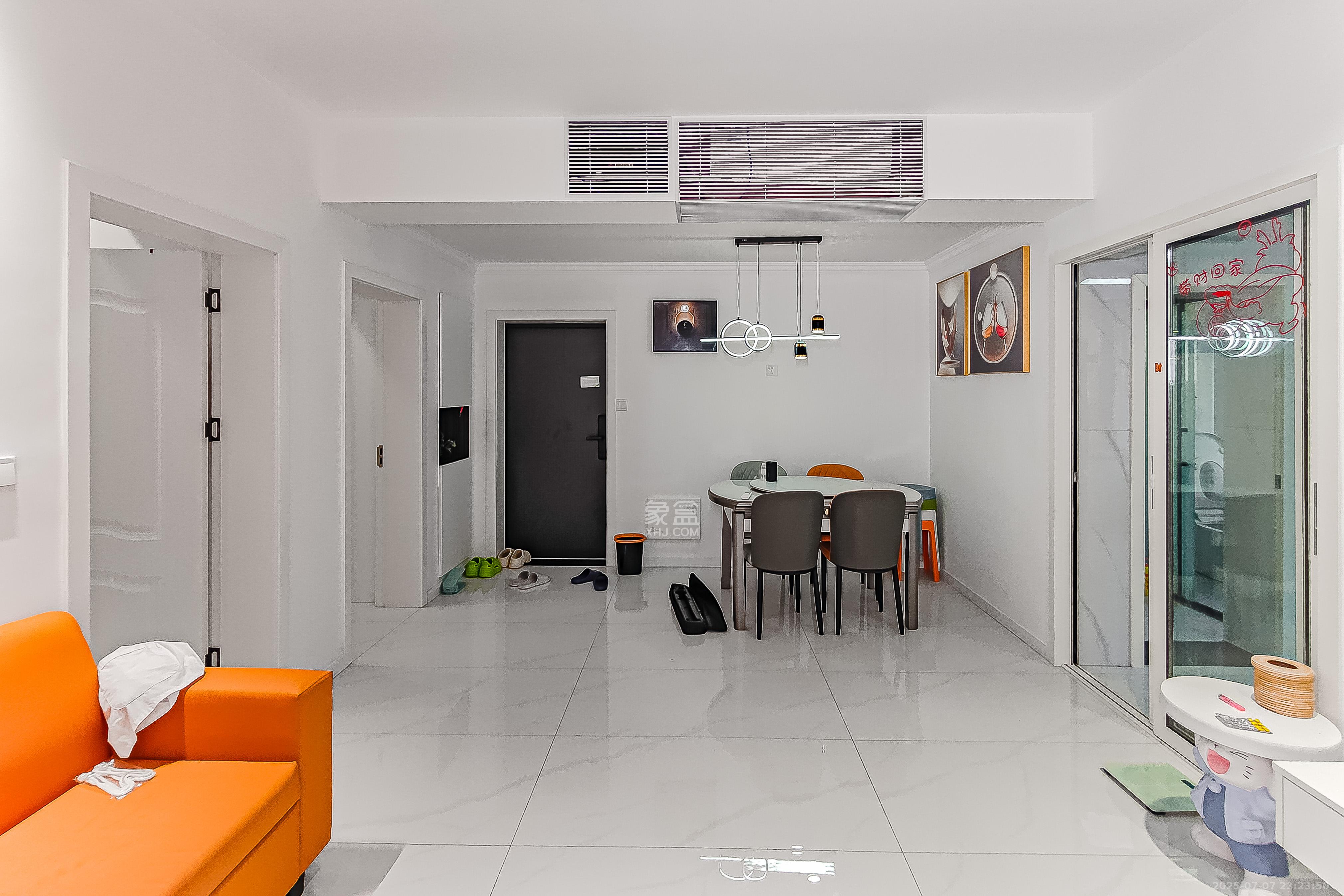 东瓜山二村 2室1厅1卫 62.0万 东瓜山二村 2室1厅1卫 62.0万客厅