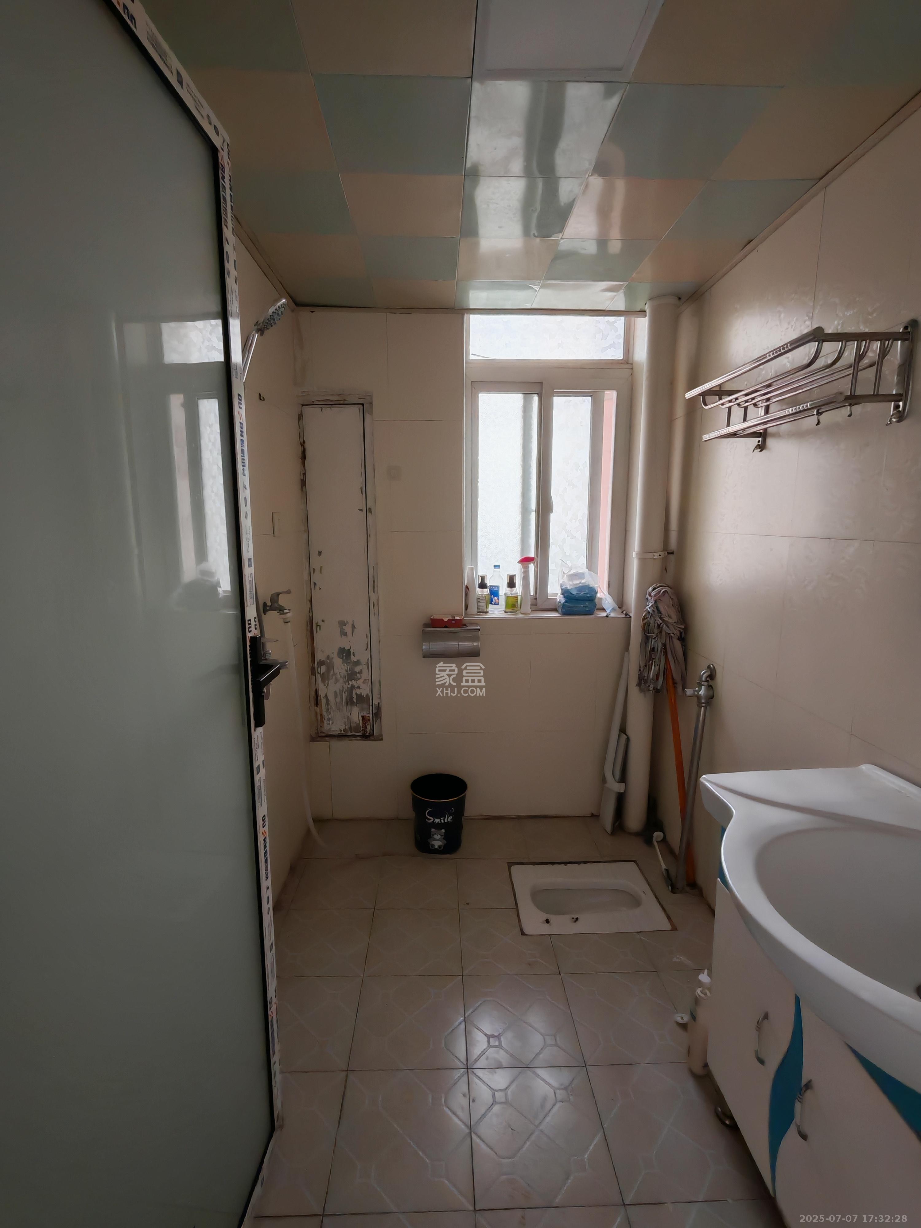 枫华府第 1室0厅0卫 1700.0元/月 枫华府第 1室0厅0卫 1700.0元/月室内图