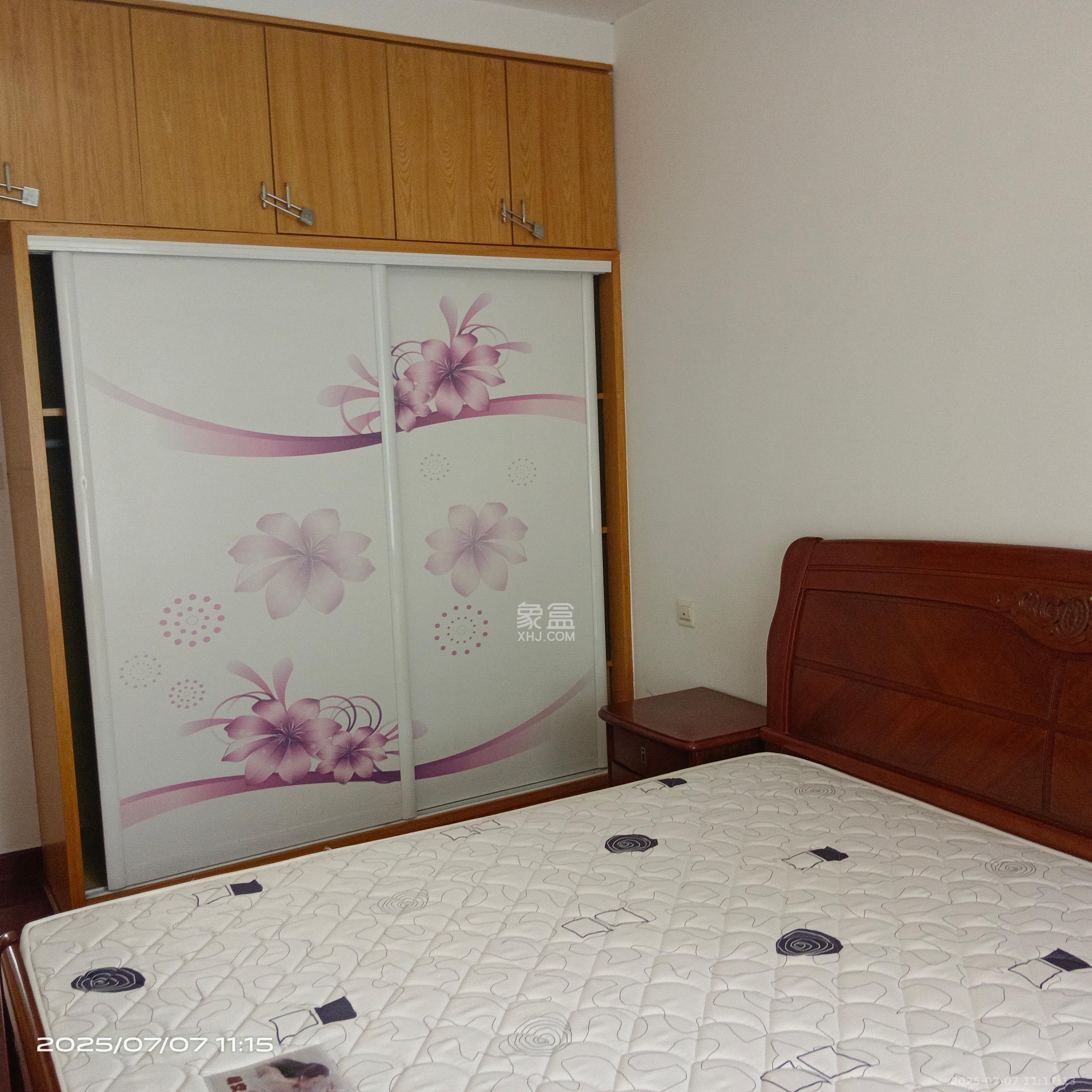 教师新村  3室1厅1卫    2400.0元/月 教师新村  3室1厅1卫    2400.0元/月室内图