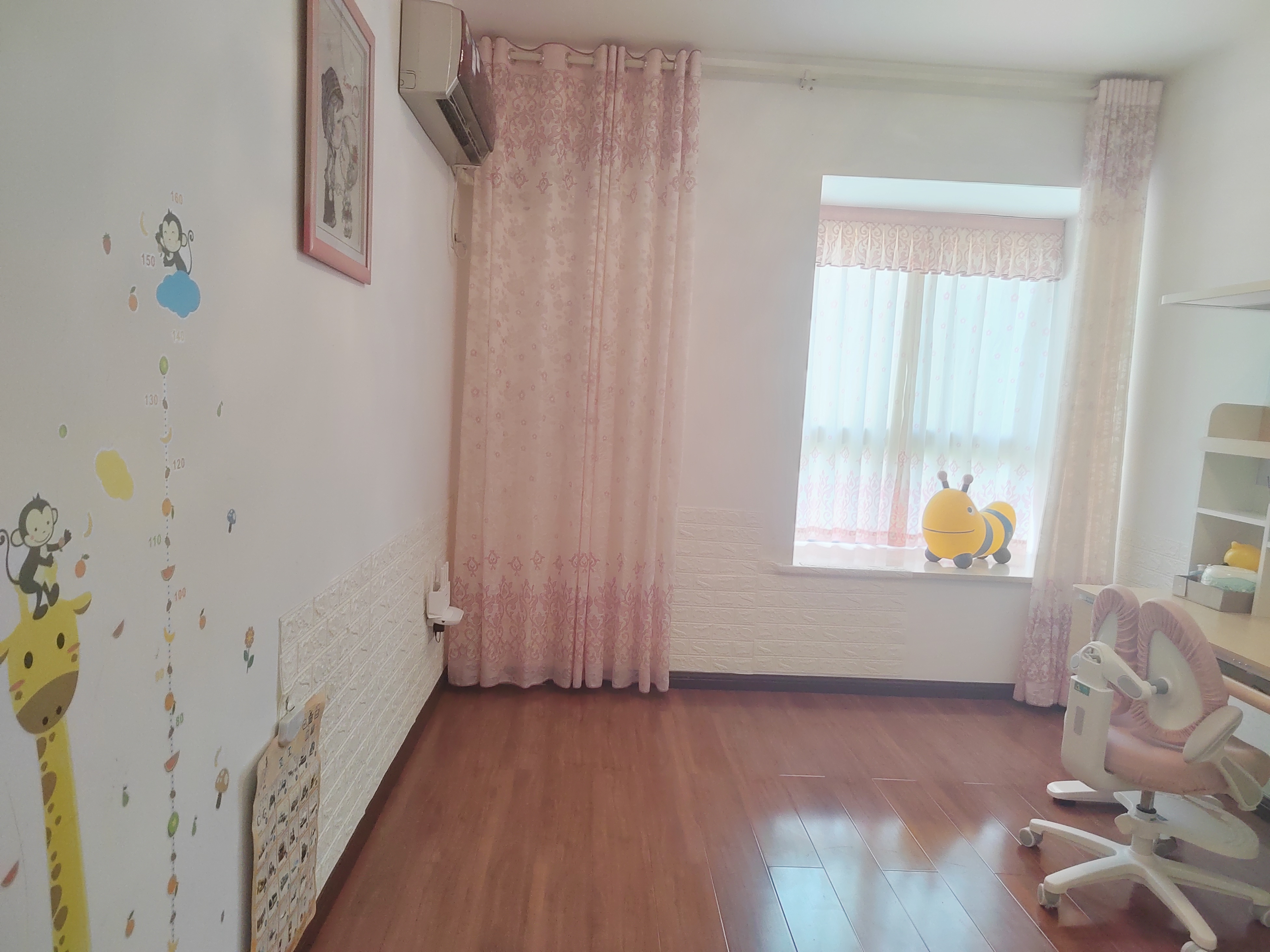 上城世家  6室2厅3卫    90.0万 上城世家  6室2厅3卫    90.0万室内图