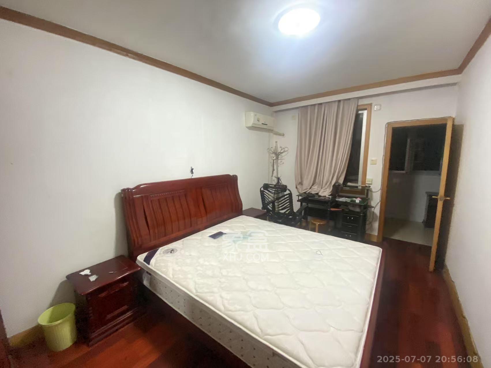 金泰小区  3室2厅1卫   2500.00元/月室内图