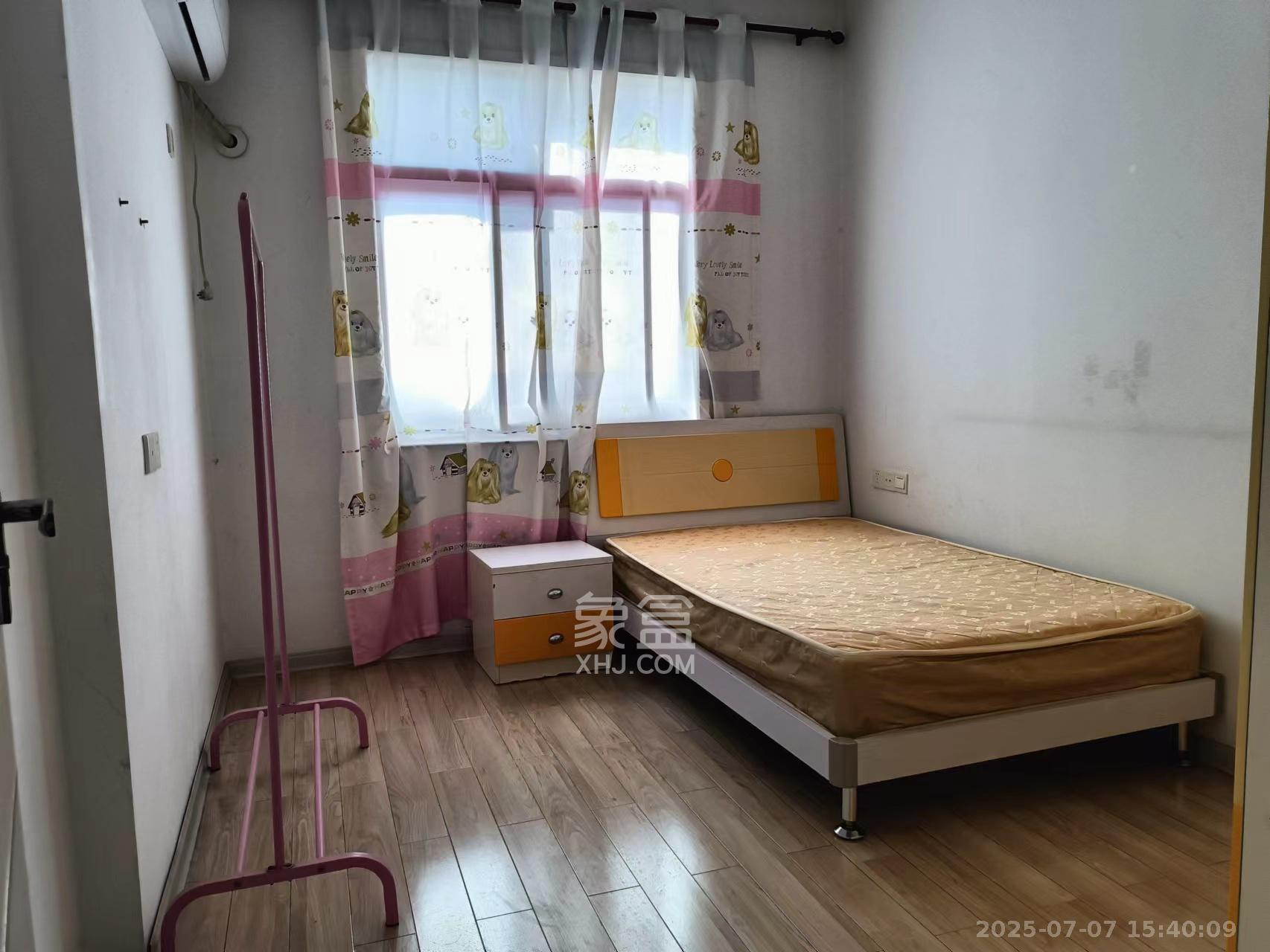 东方新世界  2室2厅1卫   2500.00元/月室内图