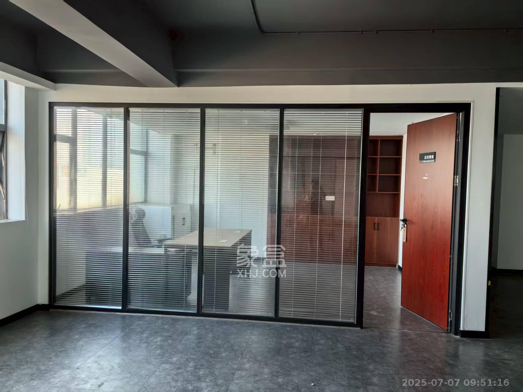 湘域中央  1室0厅0卫    5100.0元/月 湘域中央  1室0厅0卫    5100.0元/月室内图1