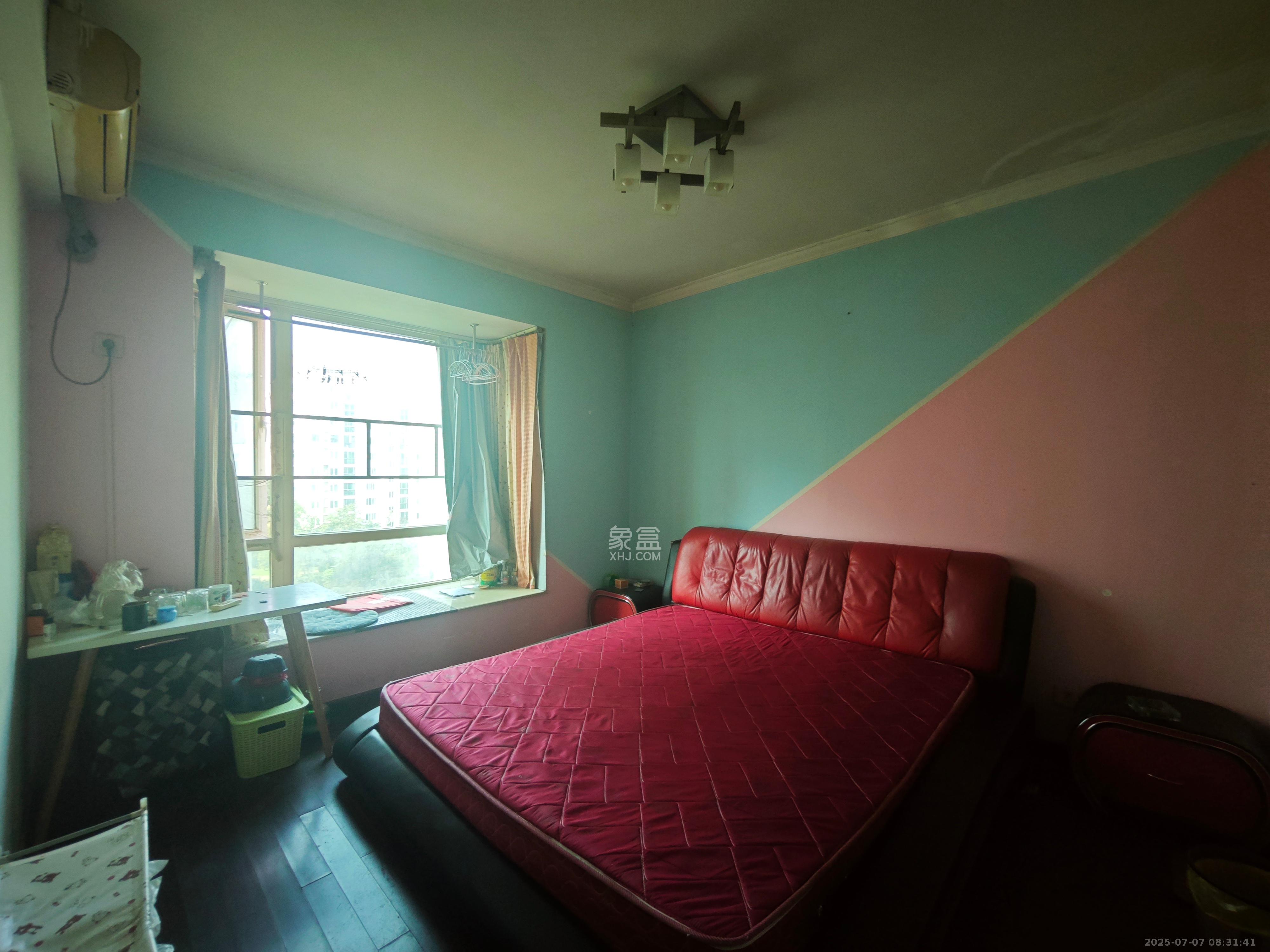 珠江花城一期桂苑  3室2厅2卫    2400.0元/月 珠江花城一期桂苑  3室2厅2卫    2400.0元/月室内图