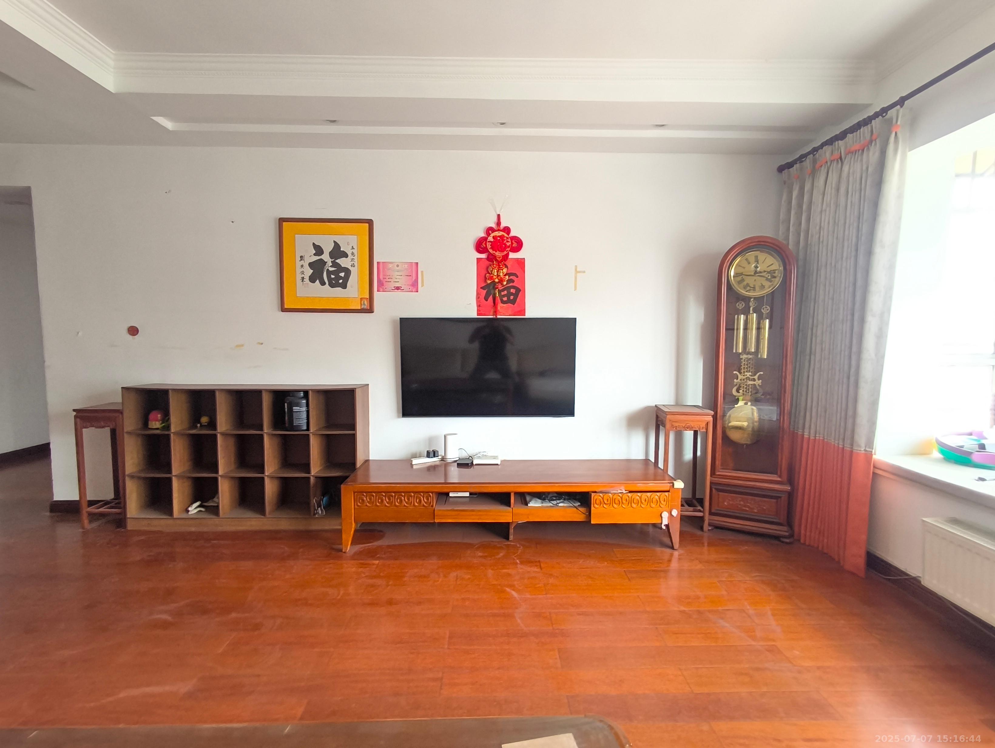 鸣沙苑总工会（市总工会宿舍）  4室2厅2卫   3800.00元/月室内图