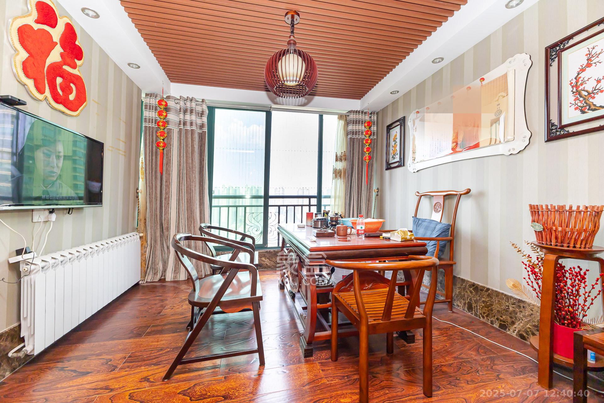 恒大名都 4室2厅4卫 200.0万 恒大名都 4室2厅4卫 200.0万卧室