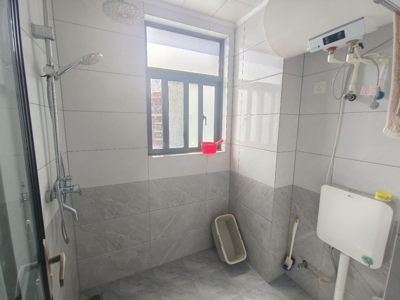 芒果社 2室2厅1卫 2500.0元/月 芒果社 2室2厅1卫 2500.0元/月室内图