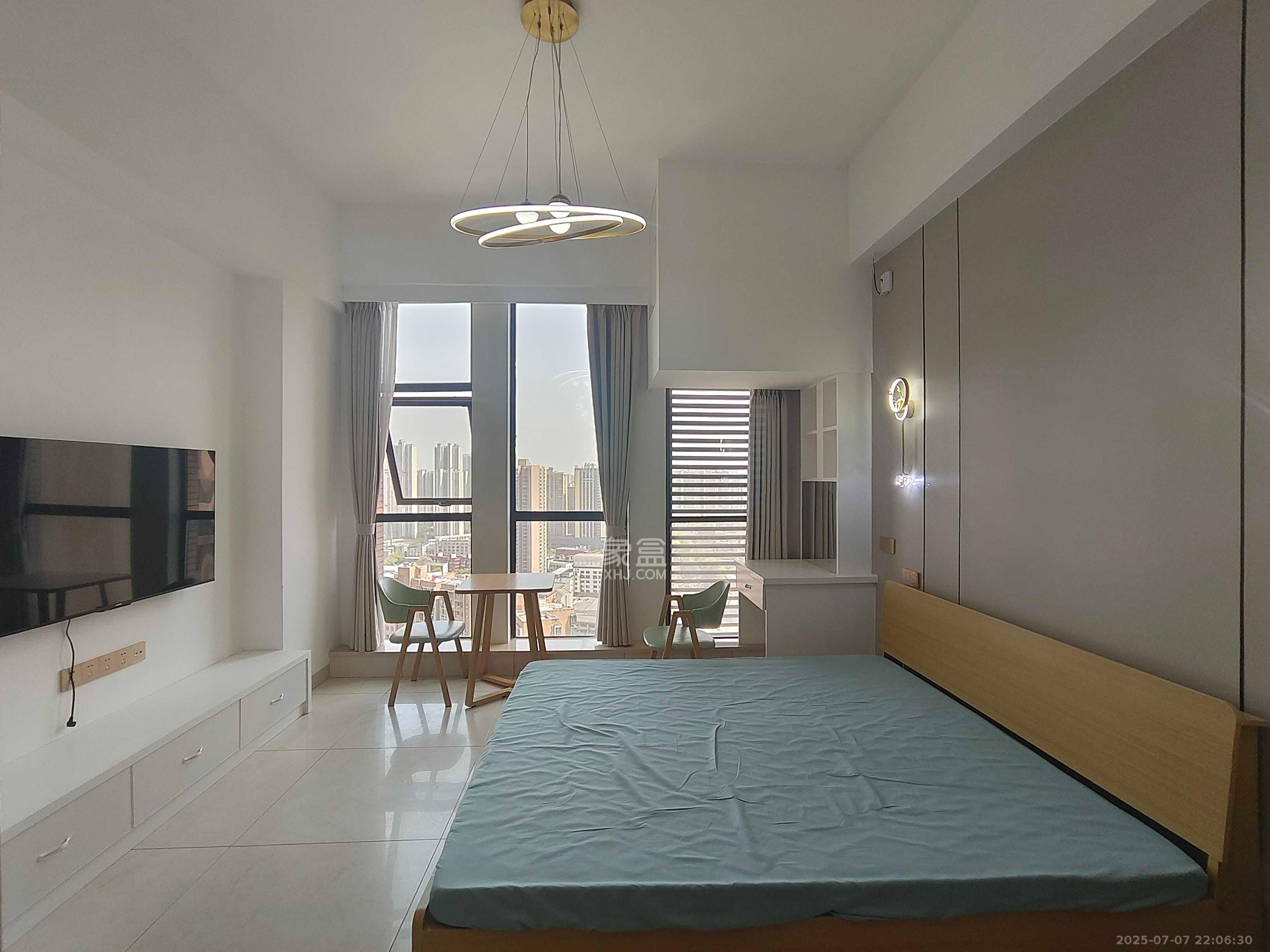 新世界广场 1室1厅1卫 2100.0元/月 新世界广场 1室1厅1卫 2100.0元/月室内图