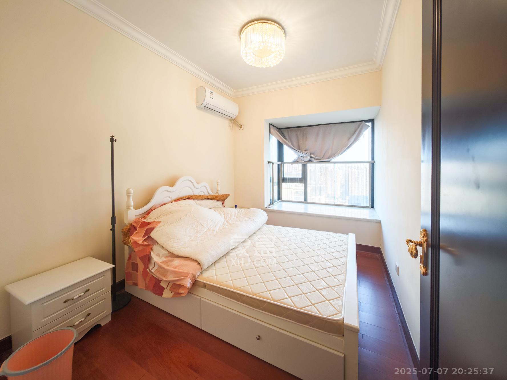 恒大御景天下城一期 3室2厅1卫 66.8万 恒大御景天下城一期 3室2厅1卫 66.8万卧室