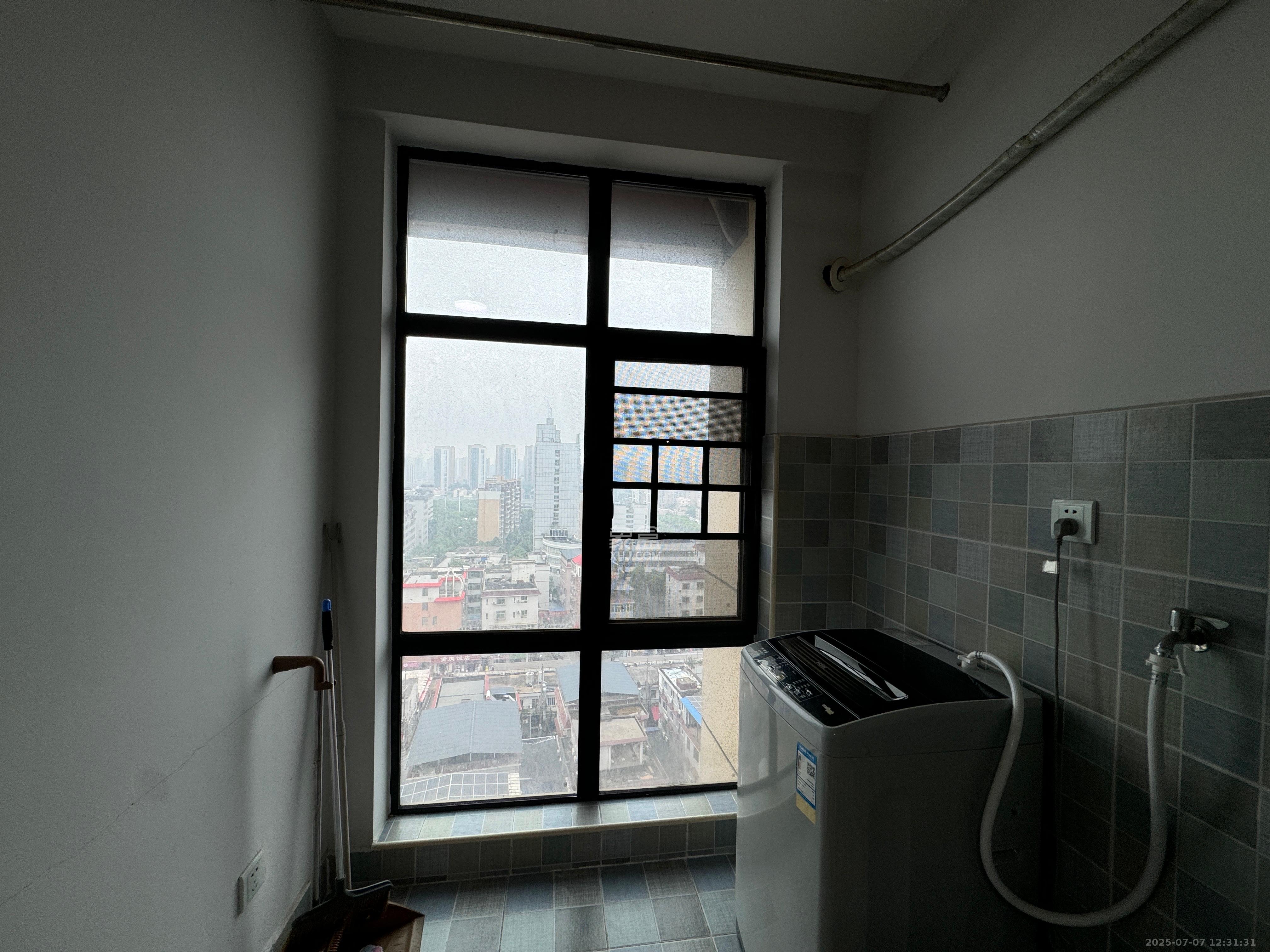 云集国际 1室1厅1卫 1250.0元/月 云集国际 1室1厅1卫 1250.0元/月室内图