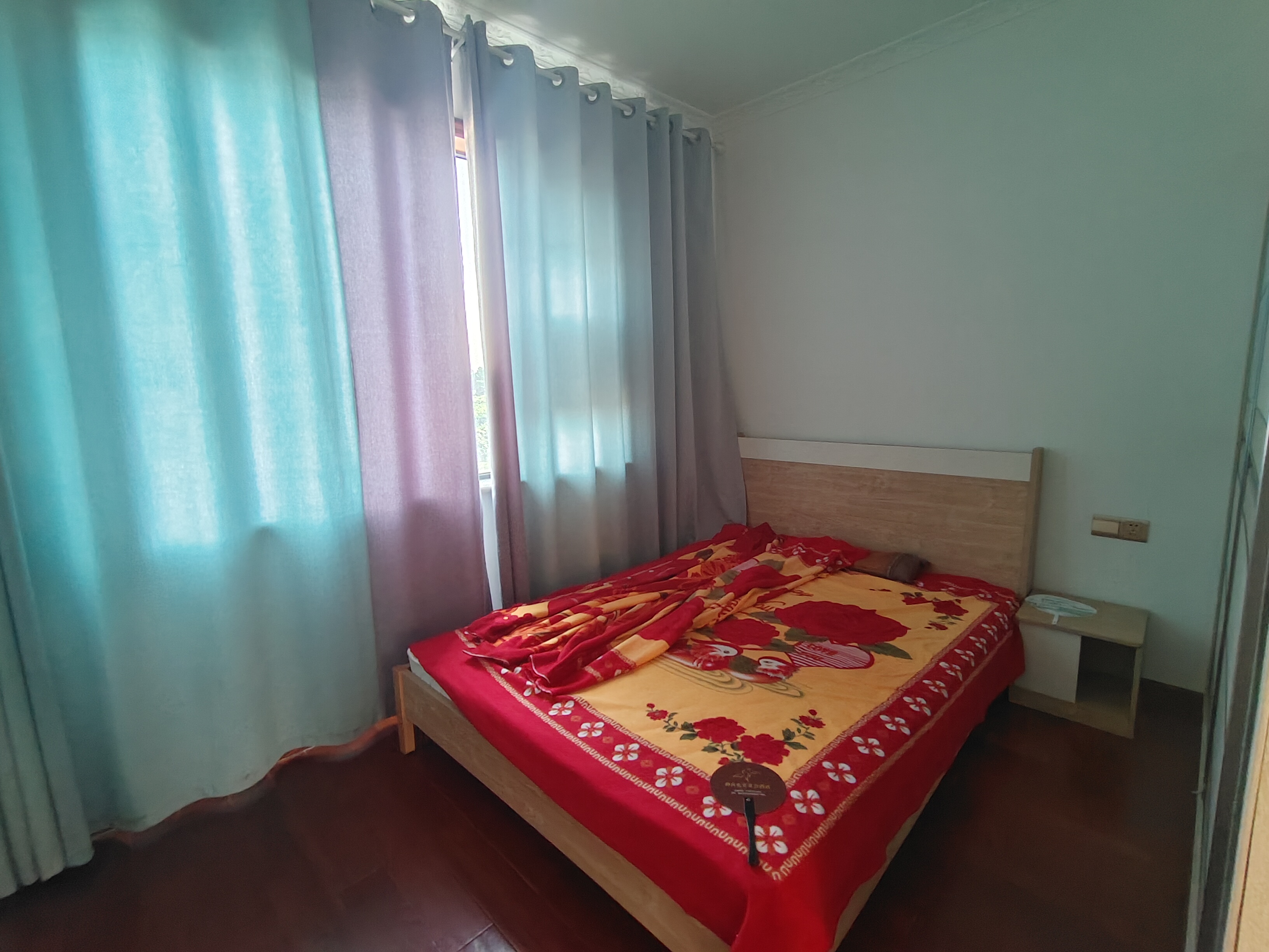 百弘学府城 3室1厅2卫 1700.0元/月 百弘学府城 3室1厅2卫 1700.0元/月室内图