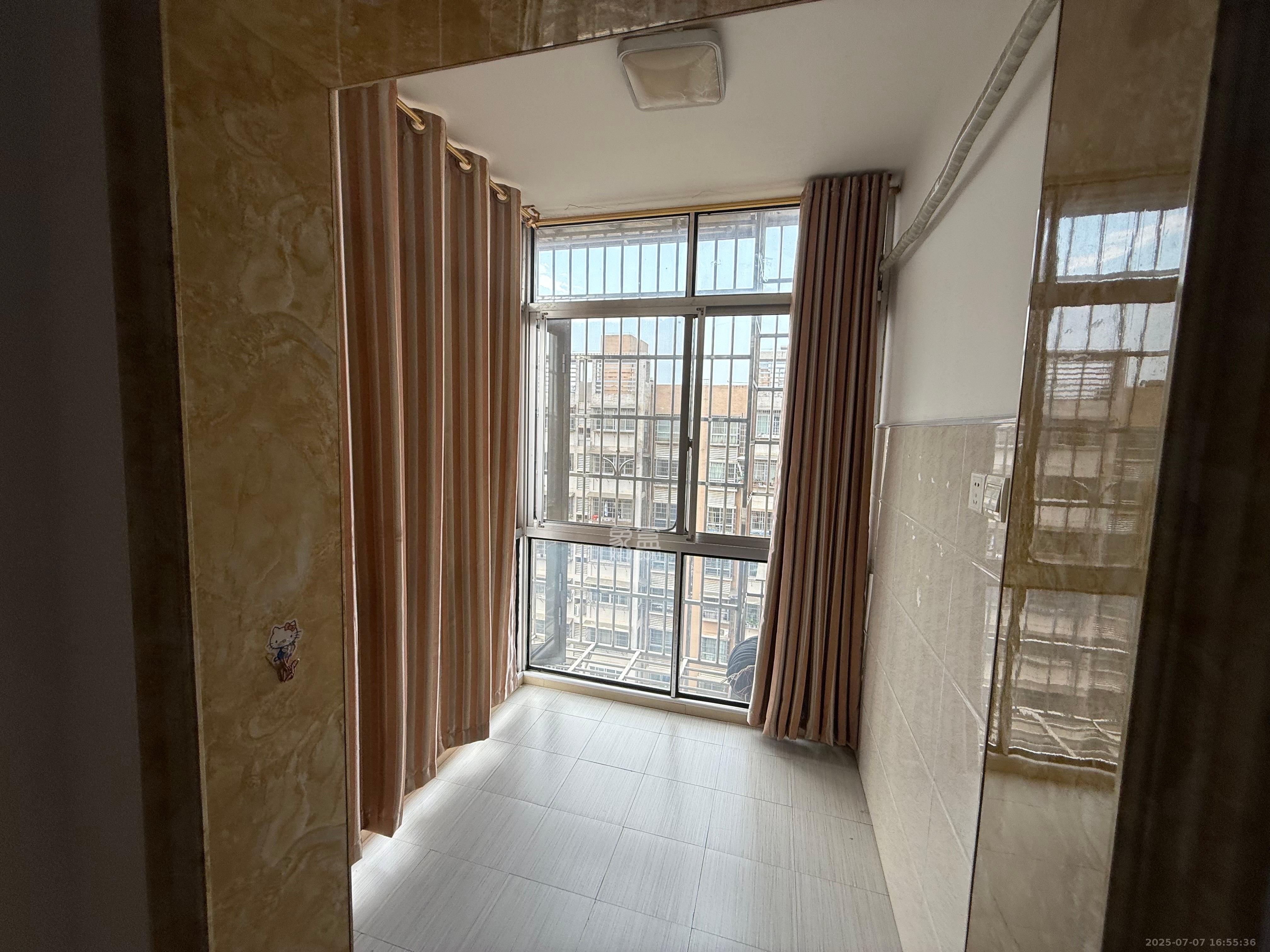 先锋新宇 2室2厅1卫 1800.0元/月 先锋新宇 2室2厅1卫 1800.0元/月室内图