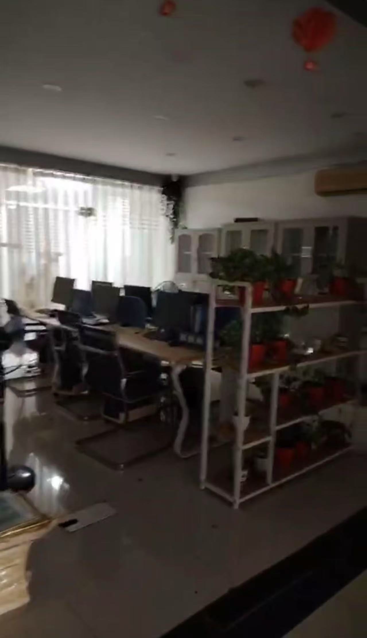 星华大厦 1室1厅1卫 28000.0元/月 星华大厦 1室1厅1卫 28000.0元/月室内图