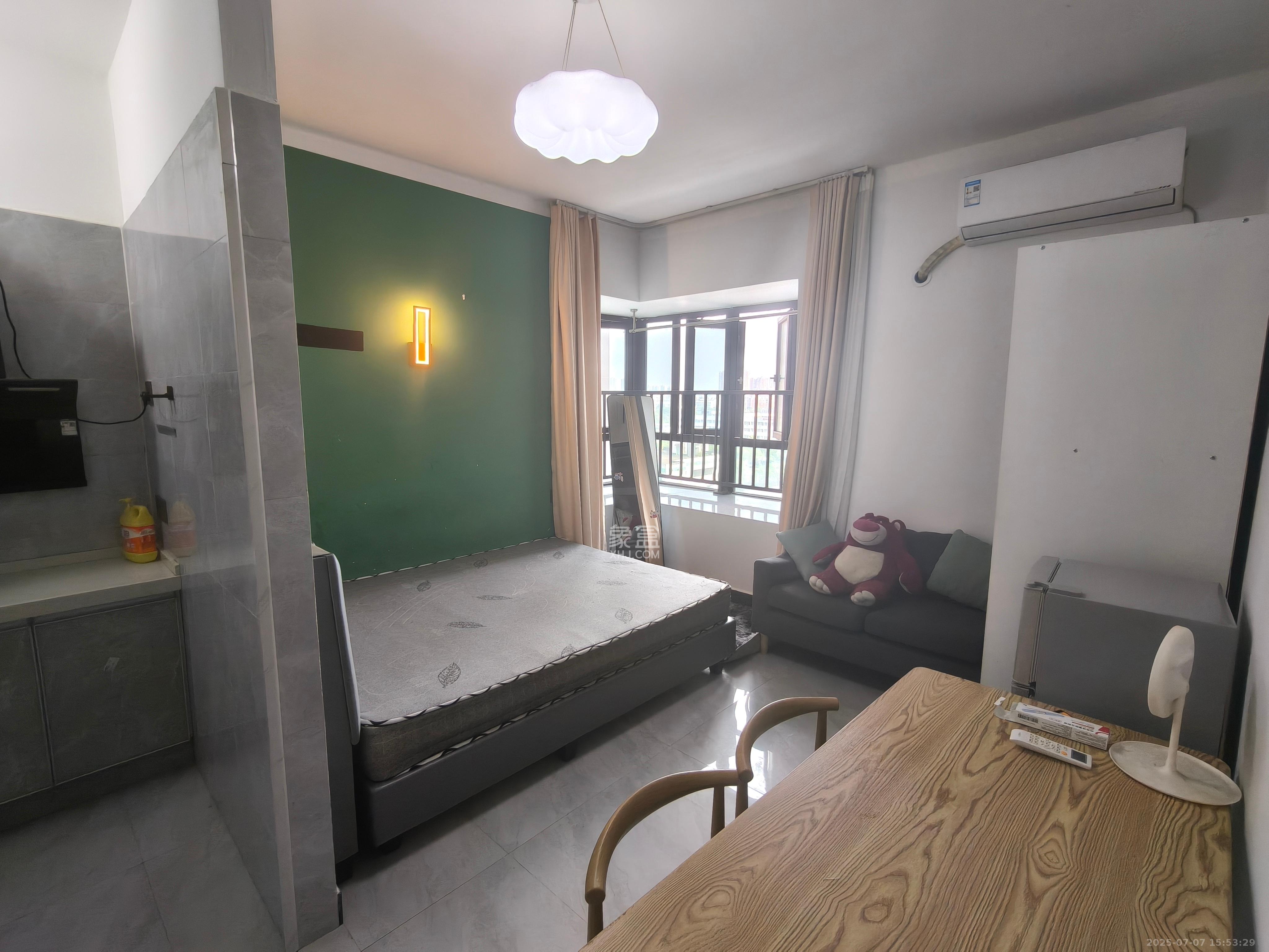 新长海广场 1室0厅0卫 1050.0元/月 新长海广场 1室0厅0卫 1050.0元/月室内图