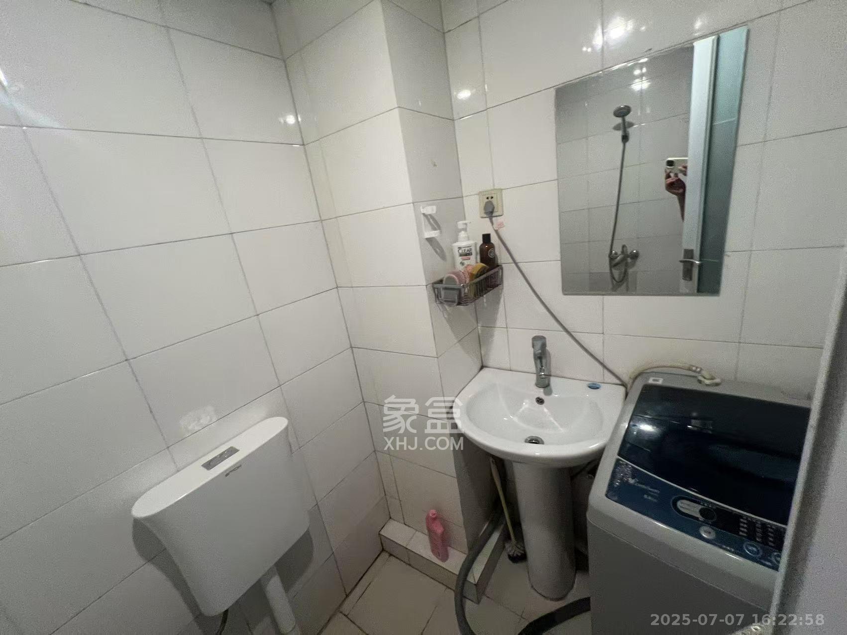鑫远杰座  1室1厅1卫   1400.00元/月室内图