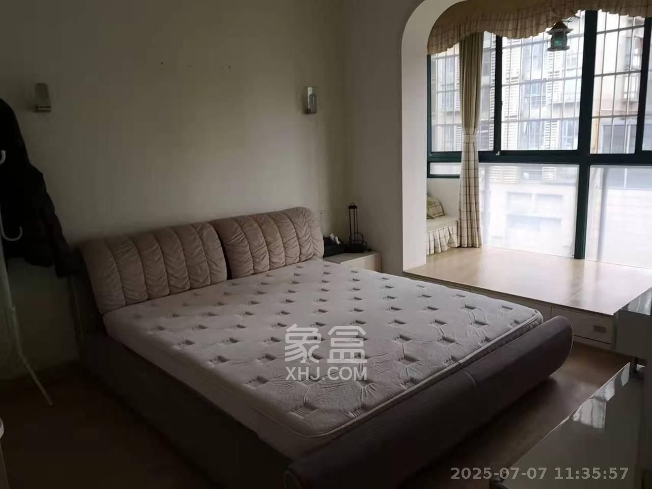 湘府东苑  3室2厅2卫   2900.00元/月室内图