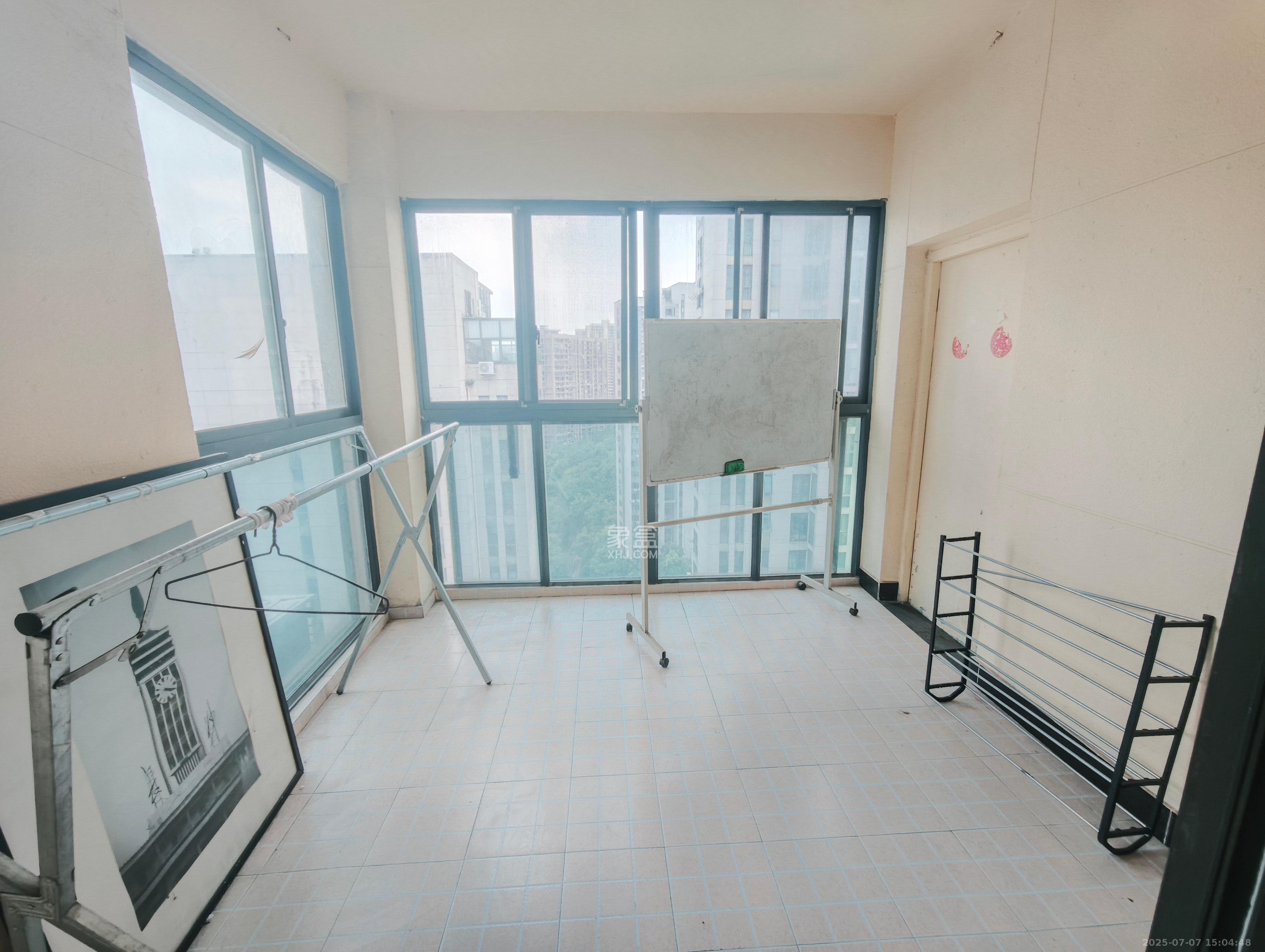 博林金谷 3室2厅2卫 2500.0元/月 博林金谷 3室2厅2卫 2500.0元/月室内图