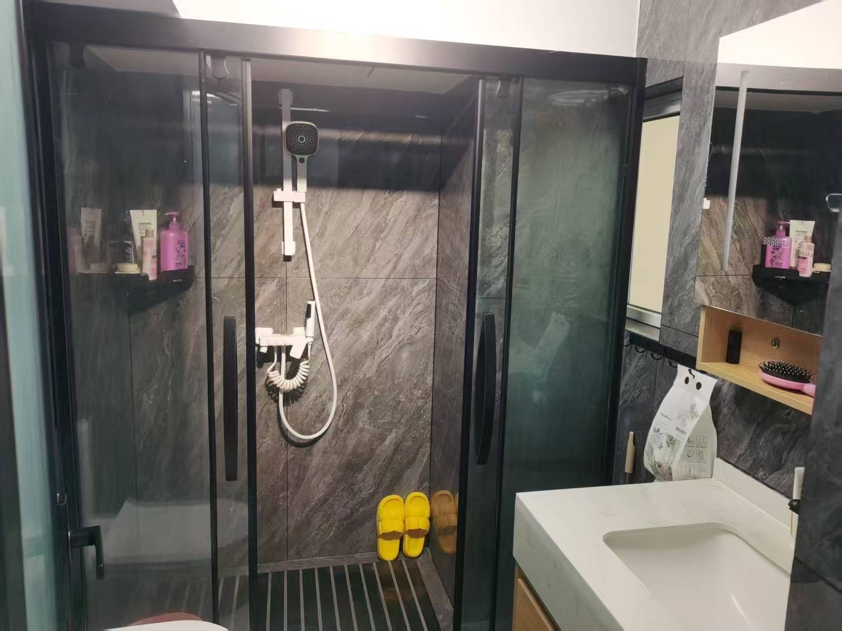 珈宝广场  2室1厅1卫    2100.0元/月 珈宝广场  2室1厅1卫    2100.0元/月室内图