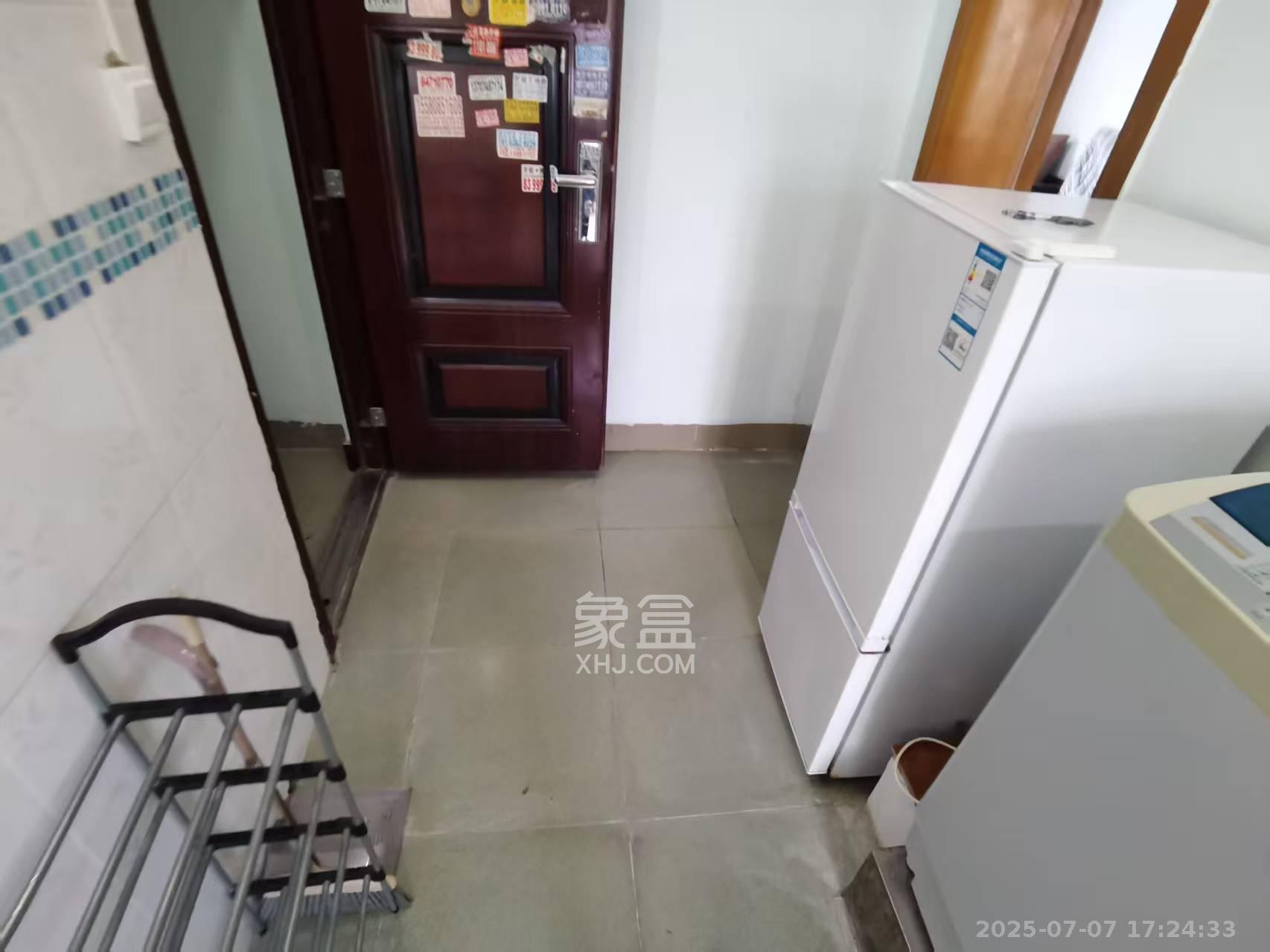 马王堆陶瓷城新合区 2室1厅1卫 1300.0元/月 马王堆陶瓷城新合区 2室1厅1卫 1300.0元/月室内图