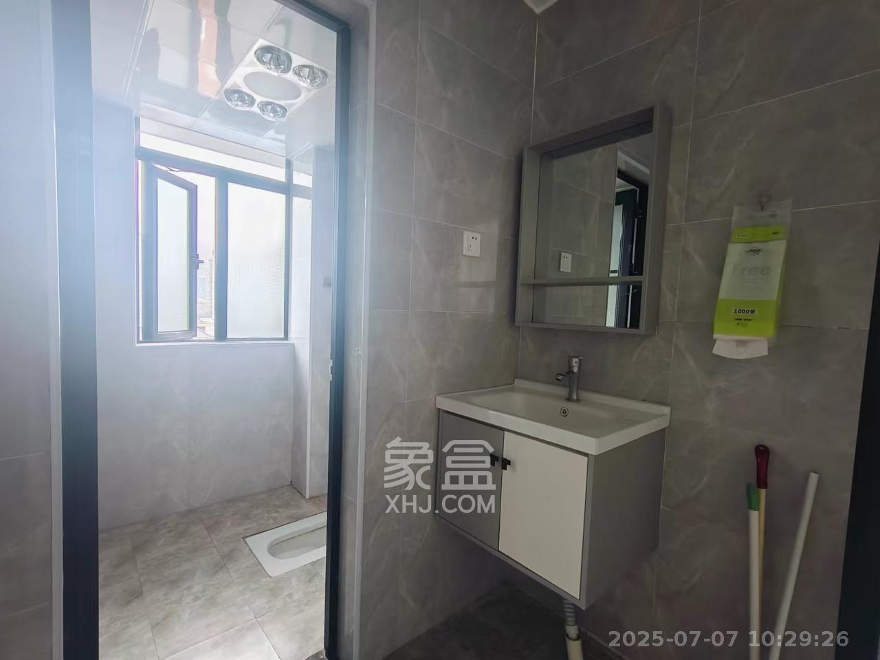 和庄  1室1厅1卫   2200.00元/月