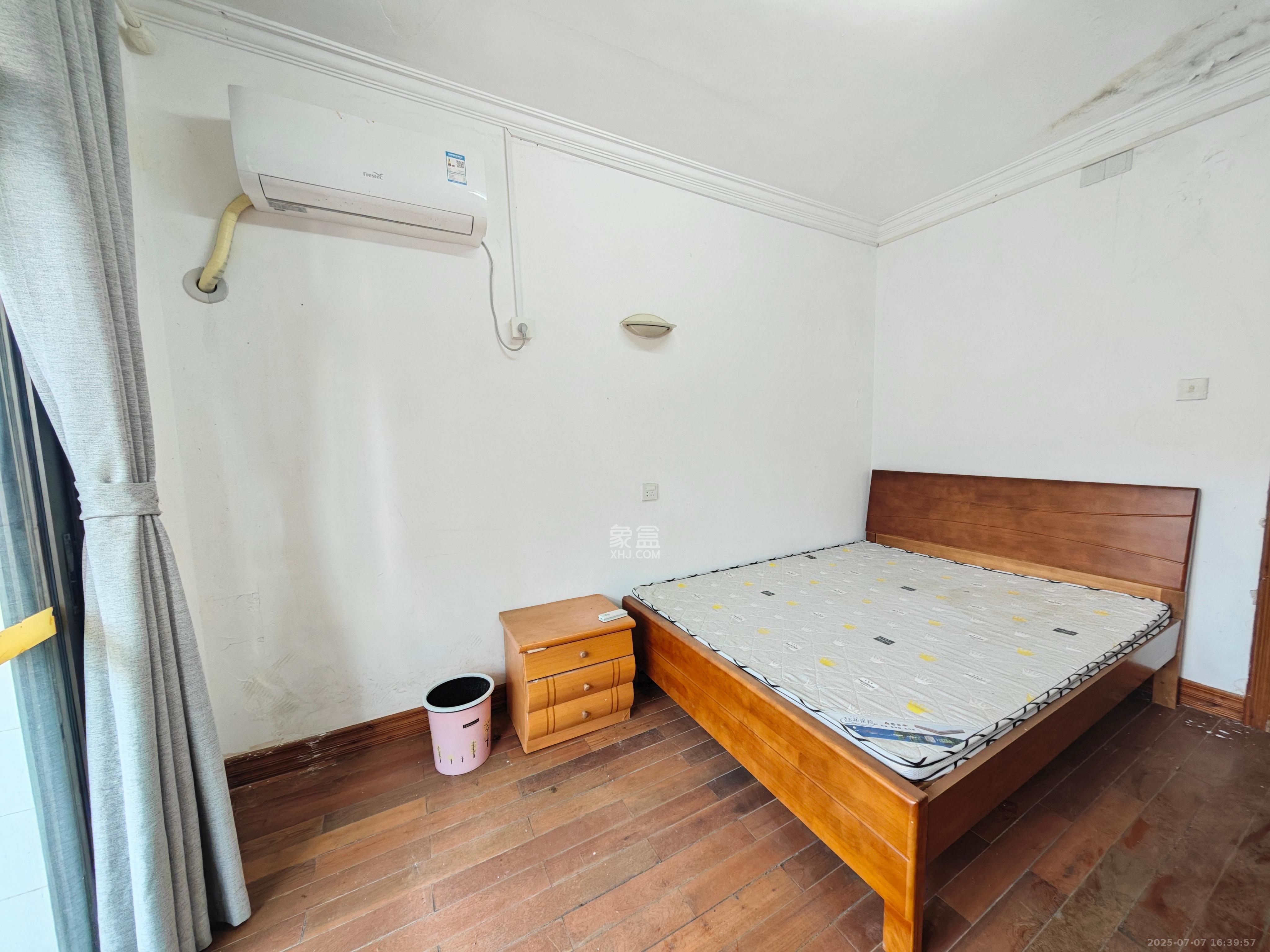 砂子塘社区  2室2厅1卫    1400.0元/月 砂子塘社区  2室2厅1卫    1400.0元/月室内图