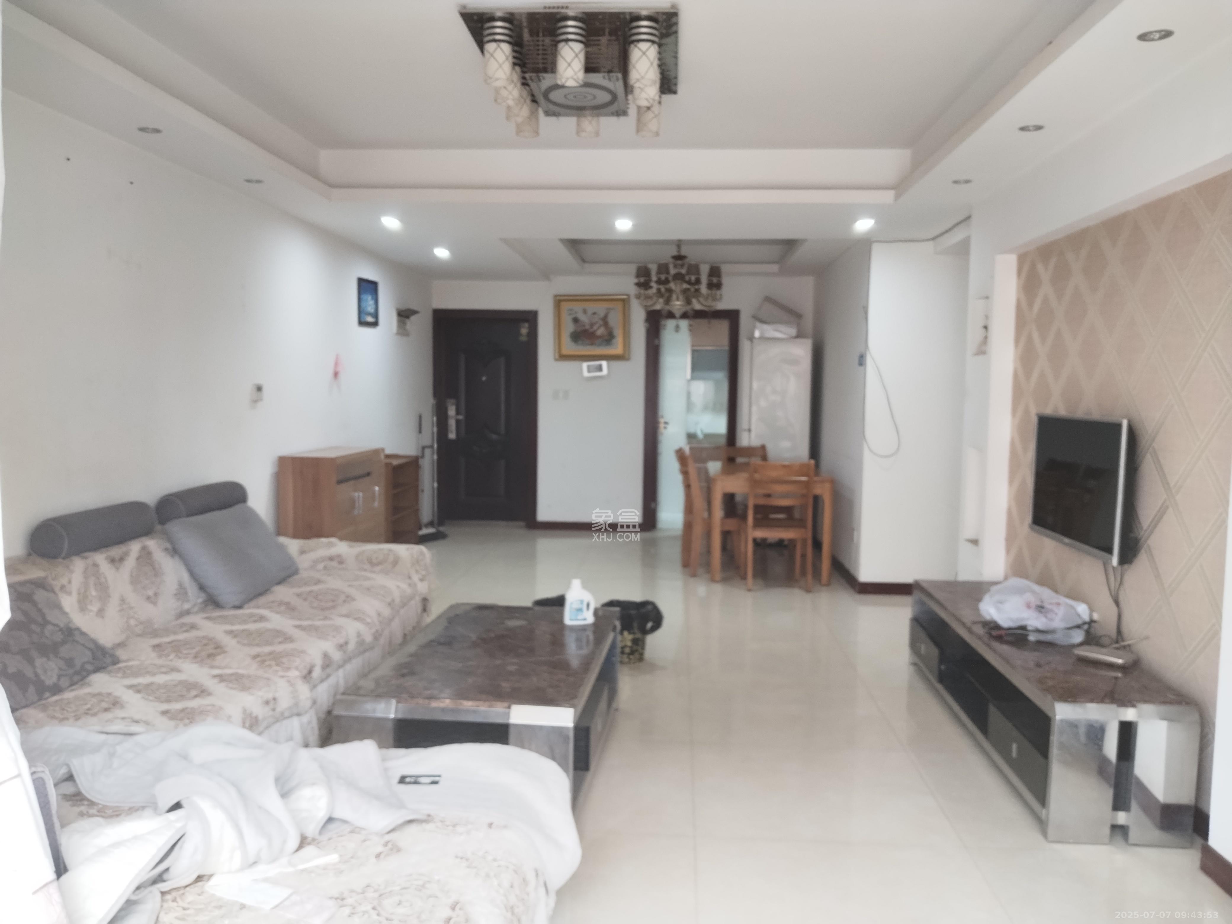 万象新天  4室2厅1卫    2600.0元/月 万象新天  4室2厅1卫    2600.0元/月室内图