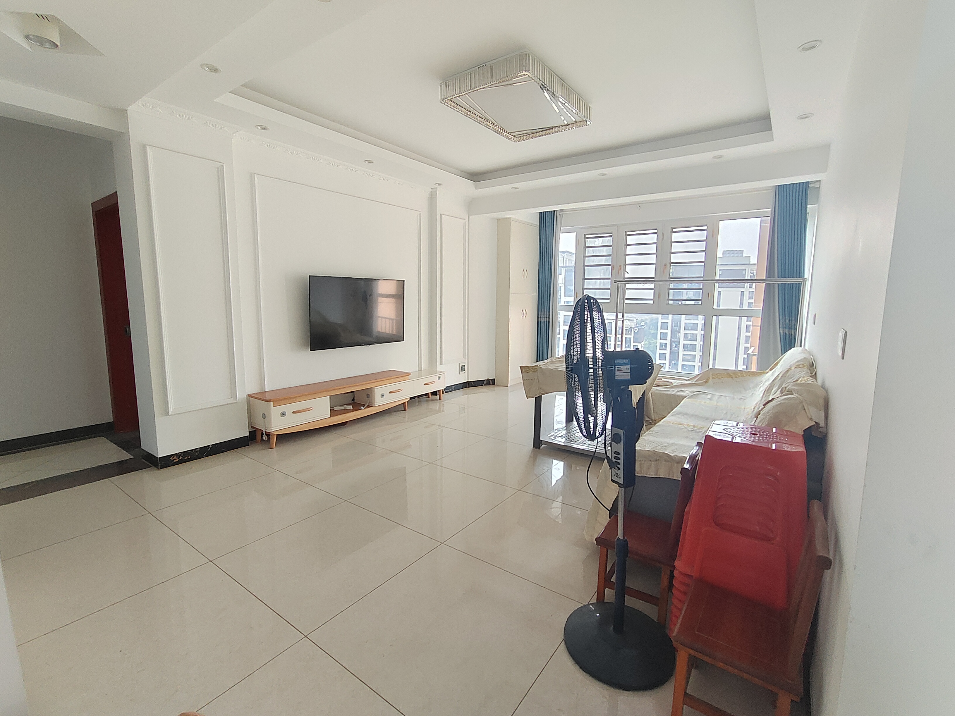 百弘学府城 3室1厅2卫 1700.0元/月 百弘学府城 3室1厅2卫 1700.0元/月室内图