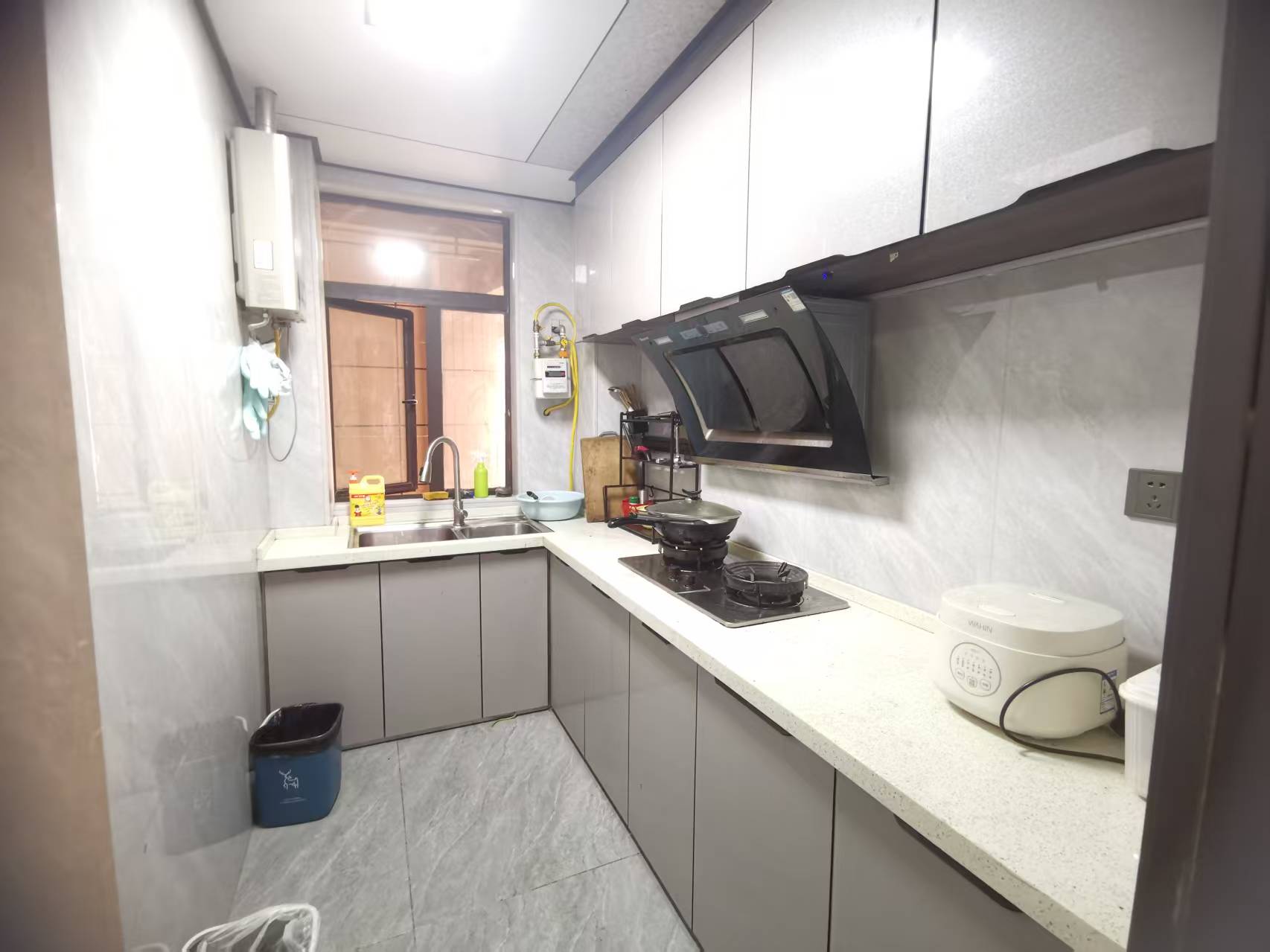 北建理想城 4室2厅1卫 2000.0元/月 北建理想城 4室2厅1卫 2000.0元/月室内图