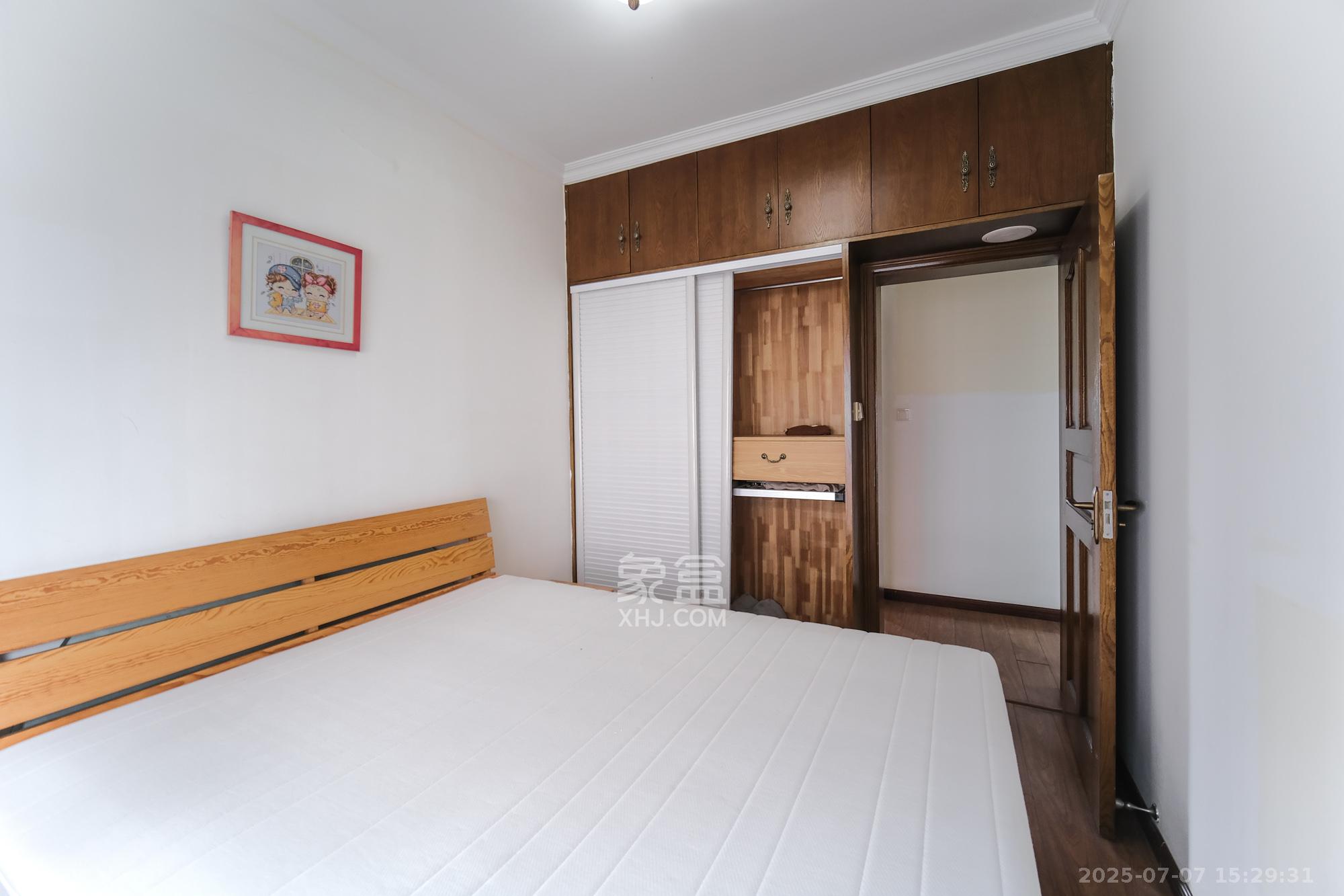 好望谷  3室2厅2卫    70.8万 好望谷  3室2厅2卫    70.8万卧室