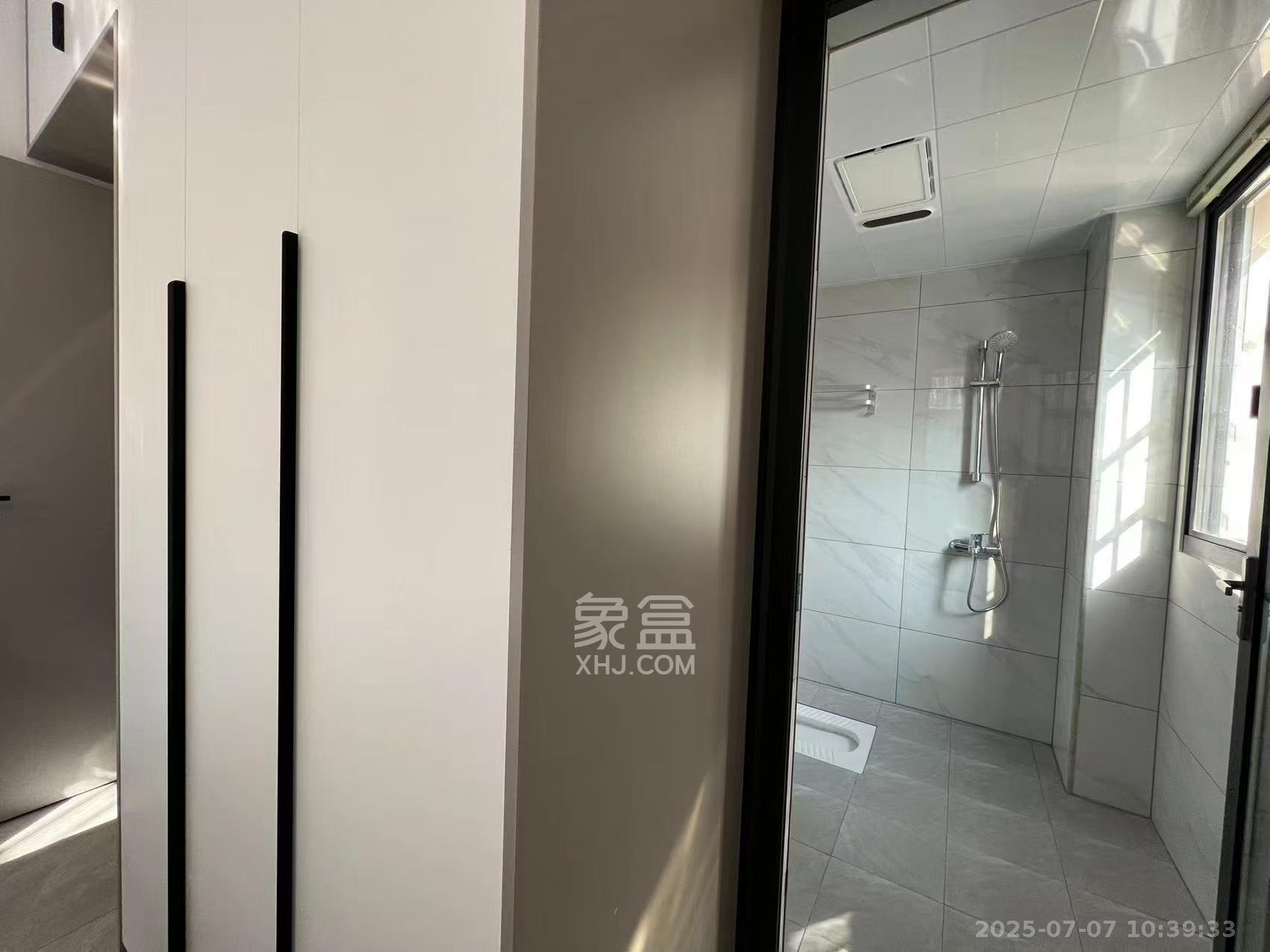 嘉荣苑  3室2厅2卫   3000.00元/月室内图