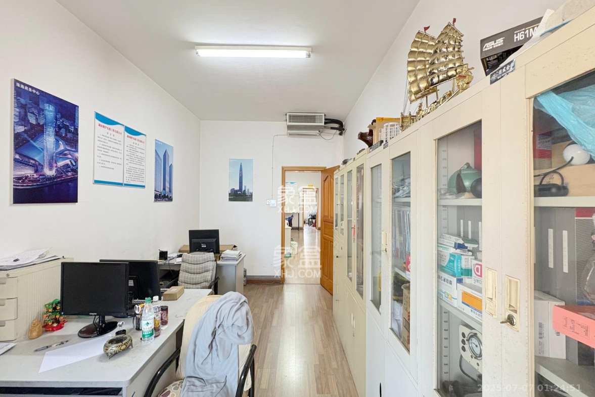 定王府  5室2厅2卫    155.0万 定王府  5室2厅2卫    155.0万其他