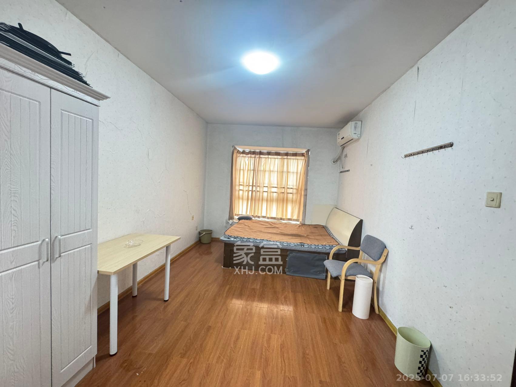 新芙蓉之都  2室2厅2卫   2300.00元/月室内图