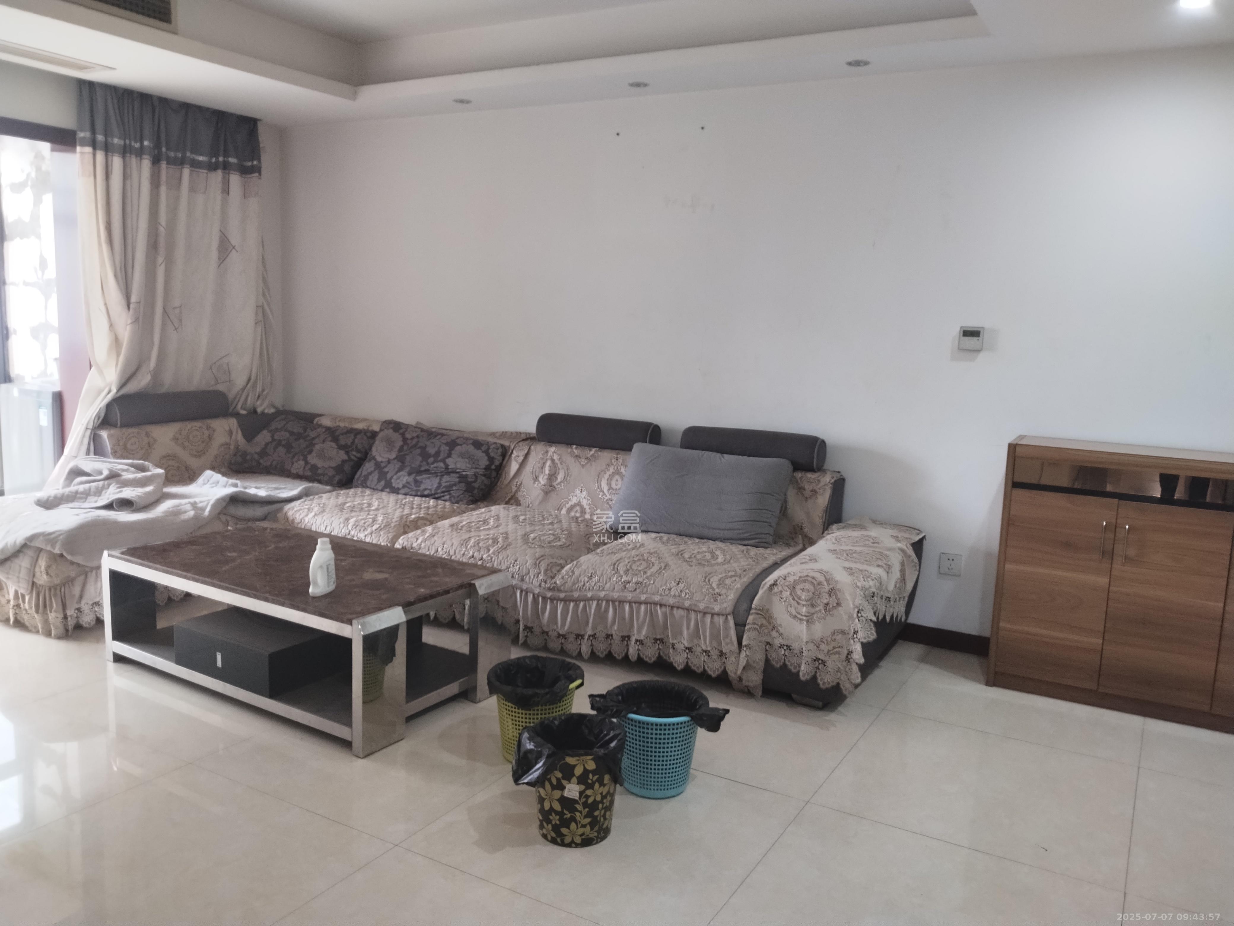 万象新天  4室2厅1卫    2600.0元/月 万象新天  4室2厅1卫    2600.0元/月室内图