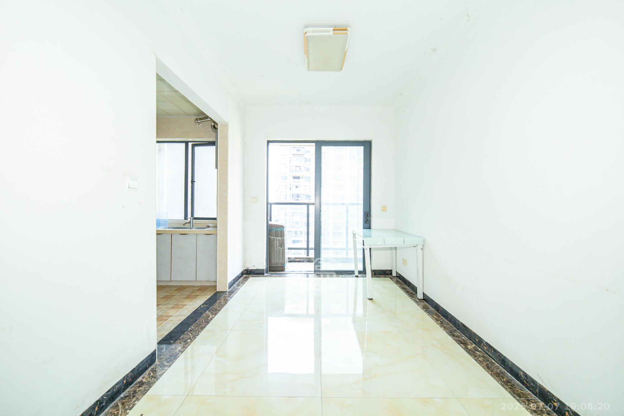 蓝山郡  4室2厅1卫    89.8万 蓝山郡  4室2厅1卫    89.8万其他