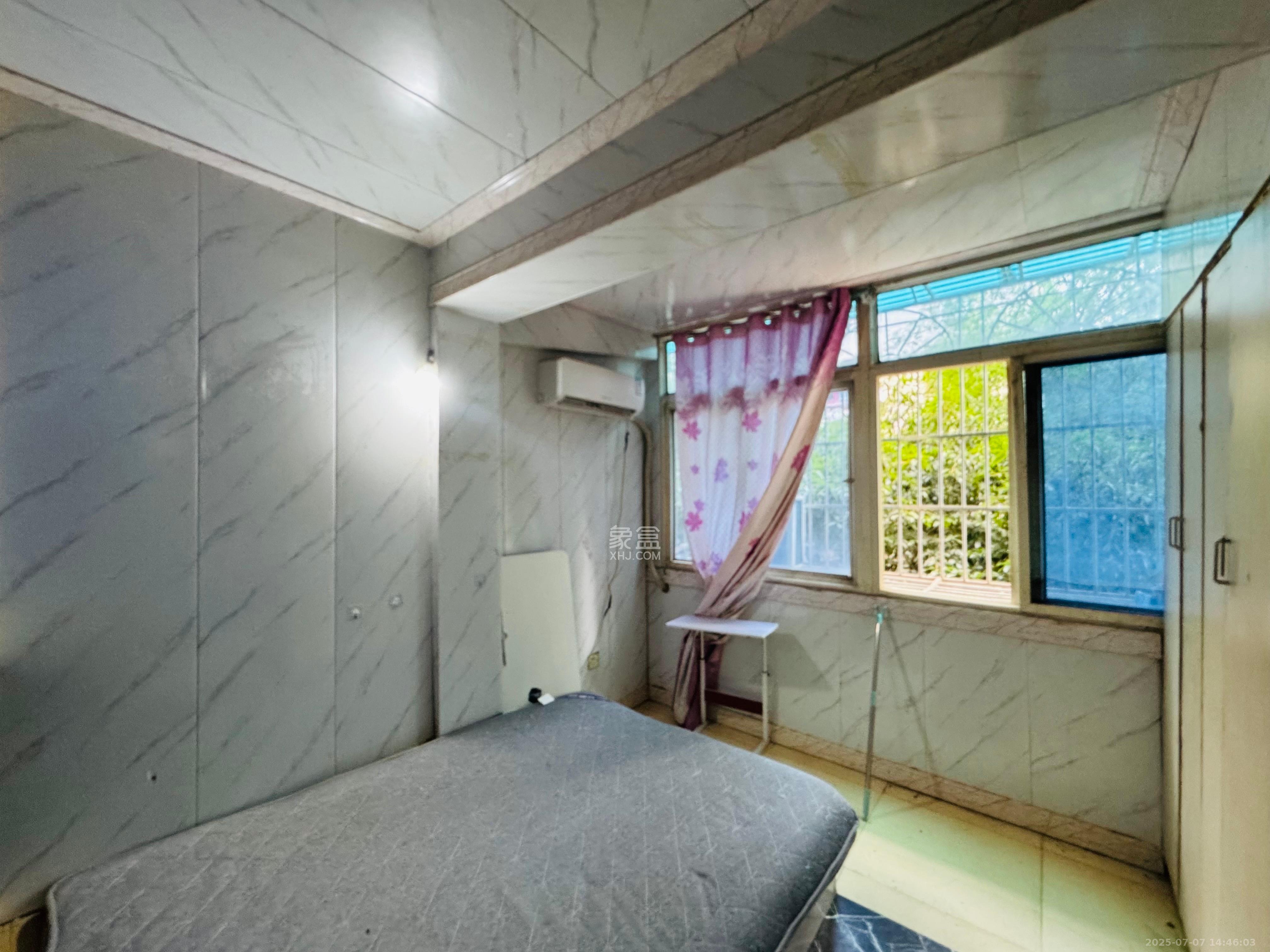 牛婆塘社区 2室1厅1卫 1300.0元/月 牛婆塘社区 2室1厅1卫 1300.0元/月室内图