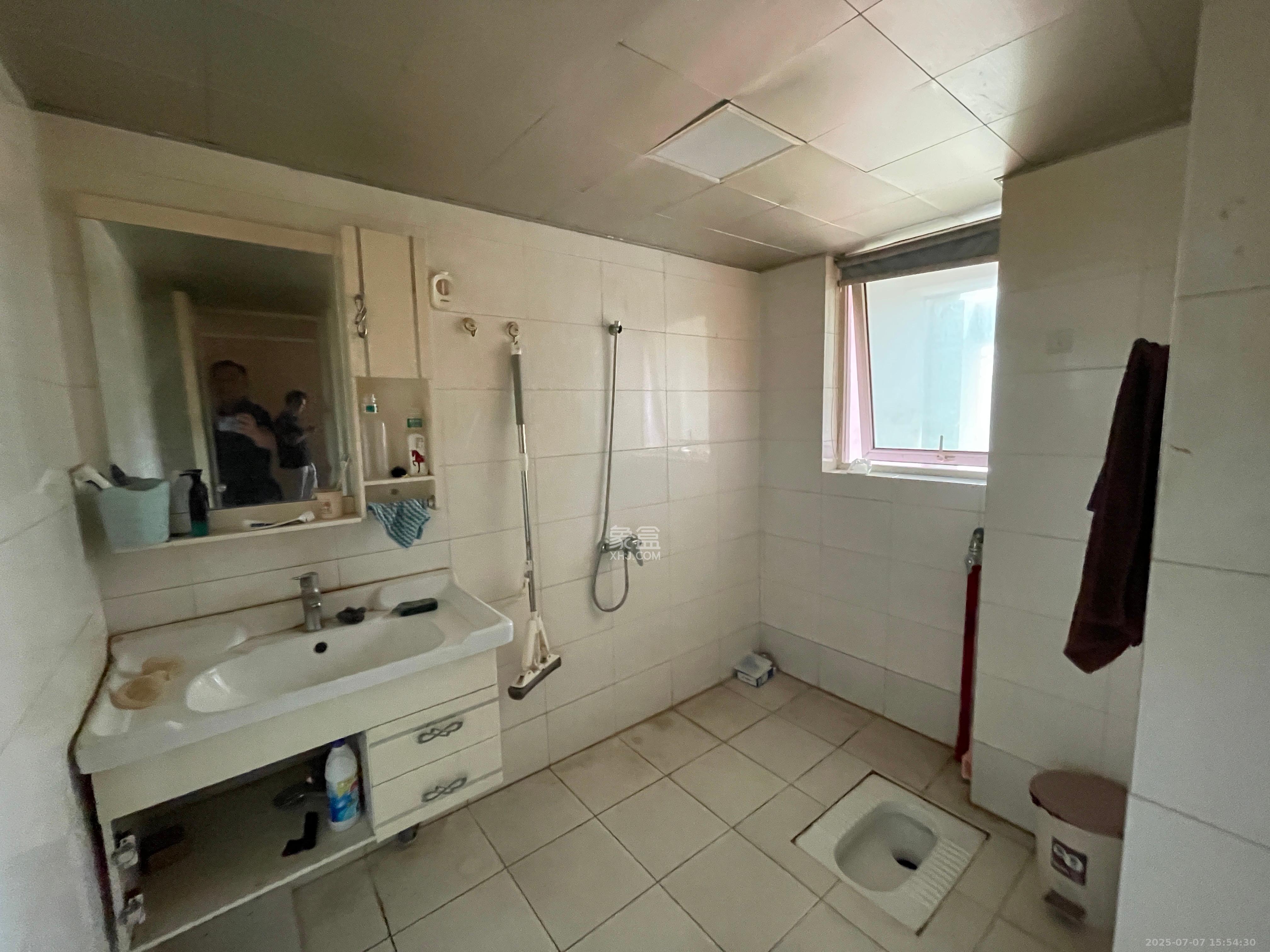 佳天国际新城 3室2厅1卫 4000.0元/月 佳天国际新城 3室2厅1卫 4000.0元/月室内图