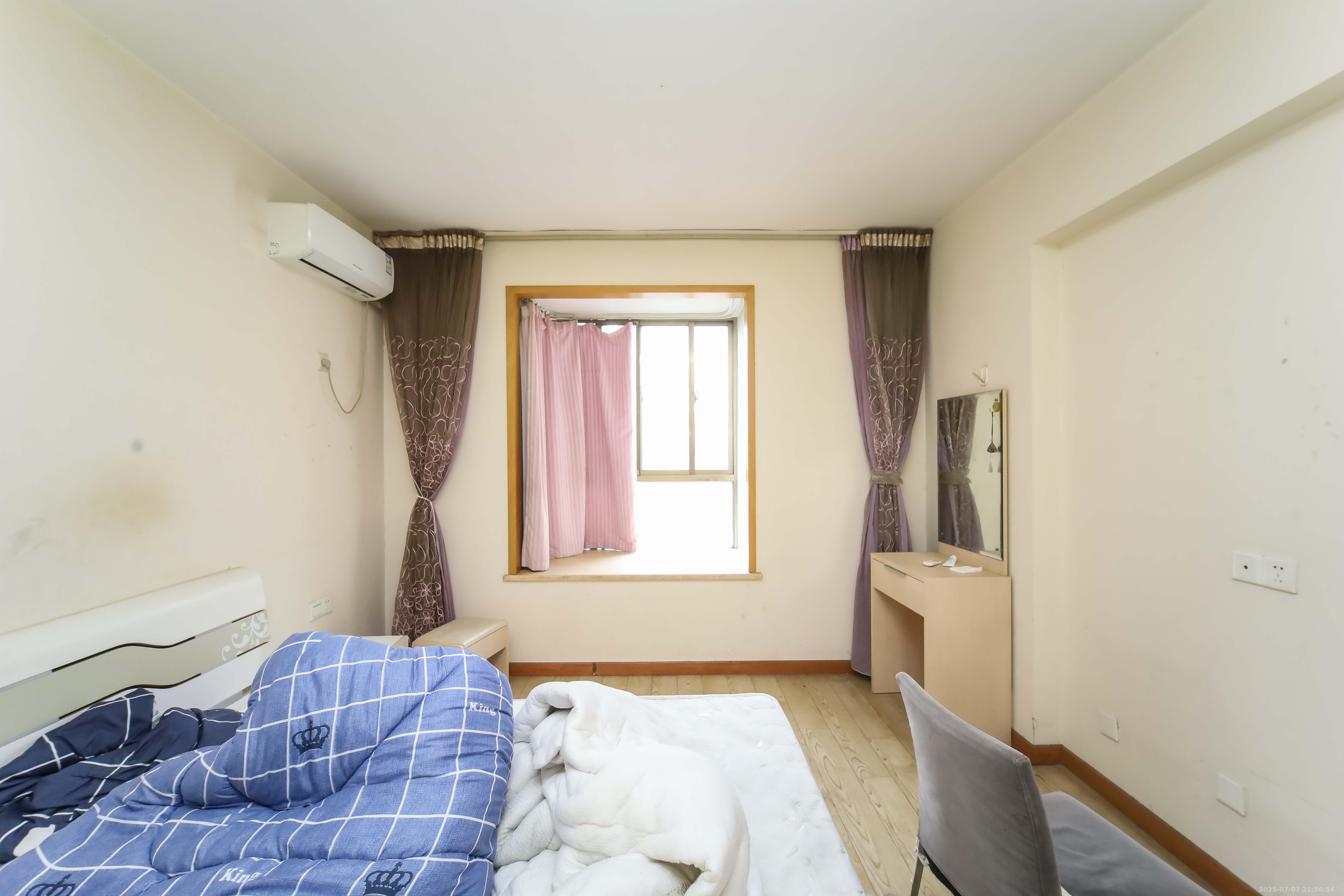 锦湘国际星城二期(锦雅苑) 2室1厅1卫 60.0万 锦湘国际星城二期(锦雅苑) 2室1厅1卫 60.0万卧室