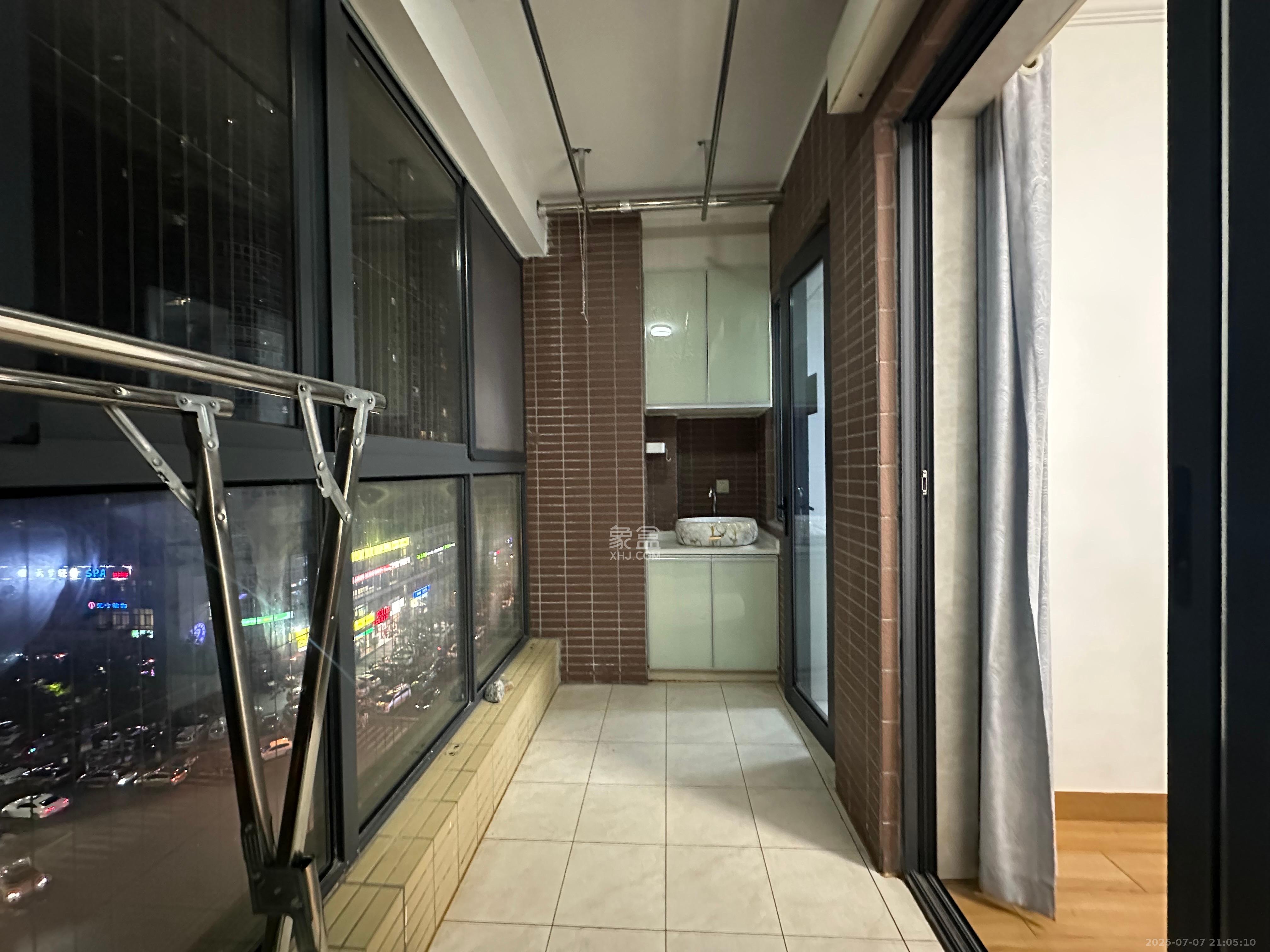 恒基凯旋门三期  2室2厅1卫   2100.00元/月室内图