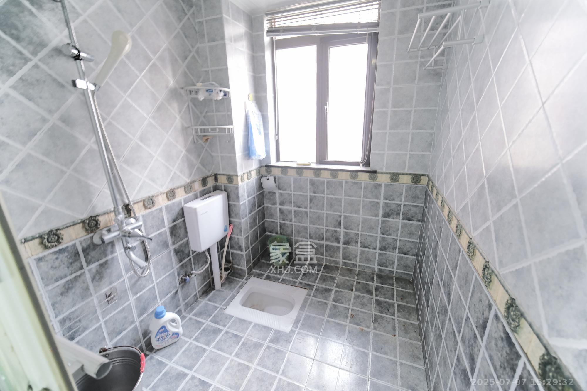 好望谷  3室2厅2卫    70.8万卫生间