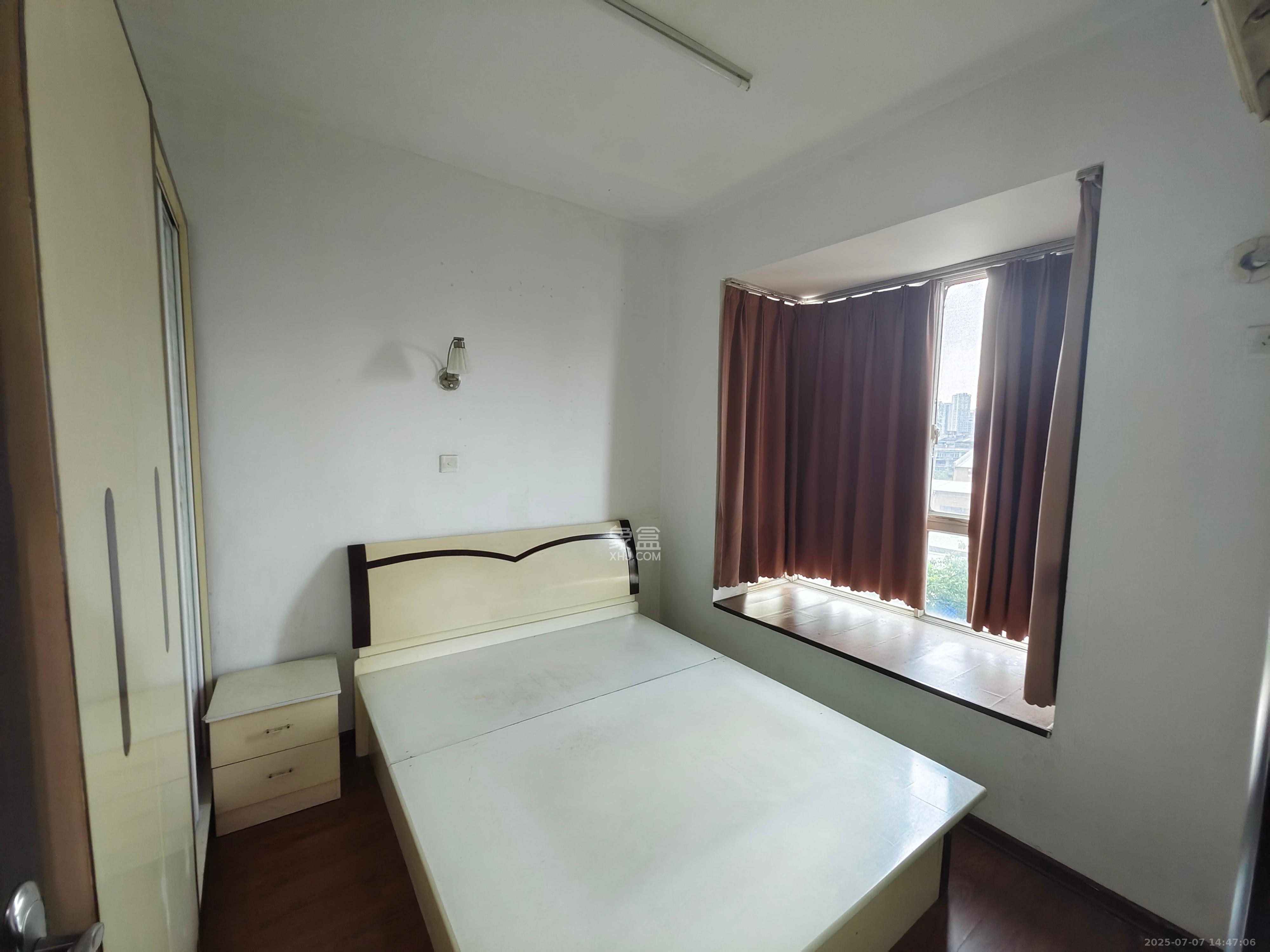 名都花园  3室2厅2卫    2400.0元/月 名都花园  3室2厅2卫    2400.0元/月室内图