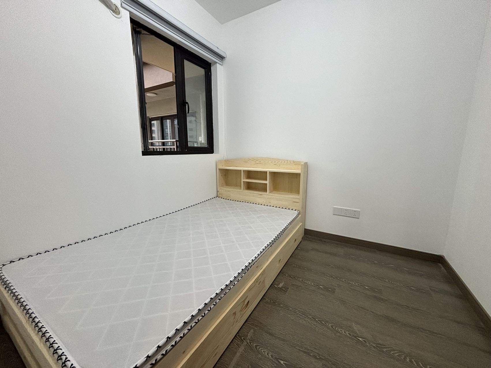 金科集美东方  3室2厅2卫   1700.00元/月室内图