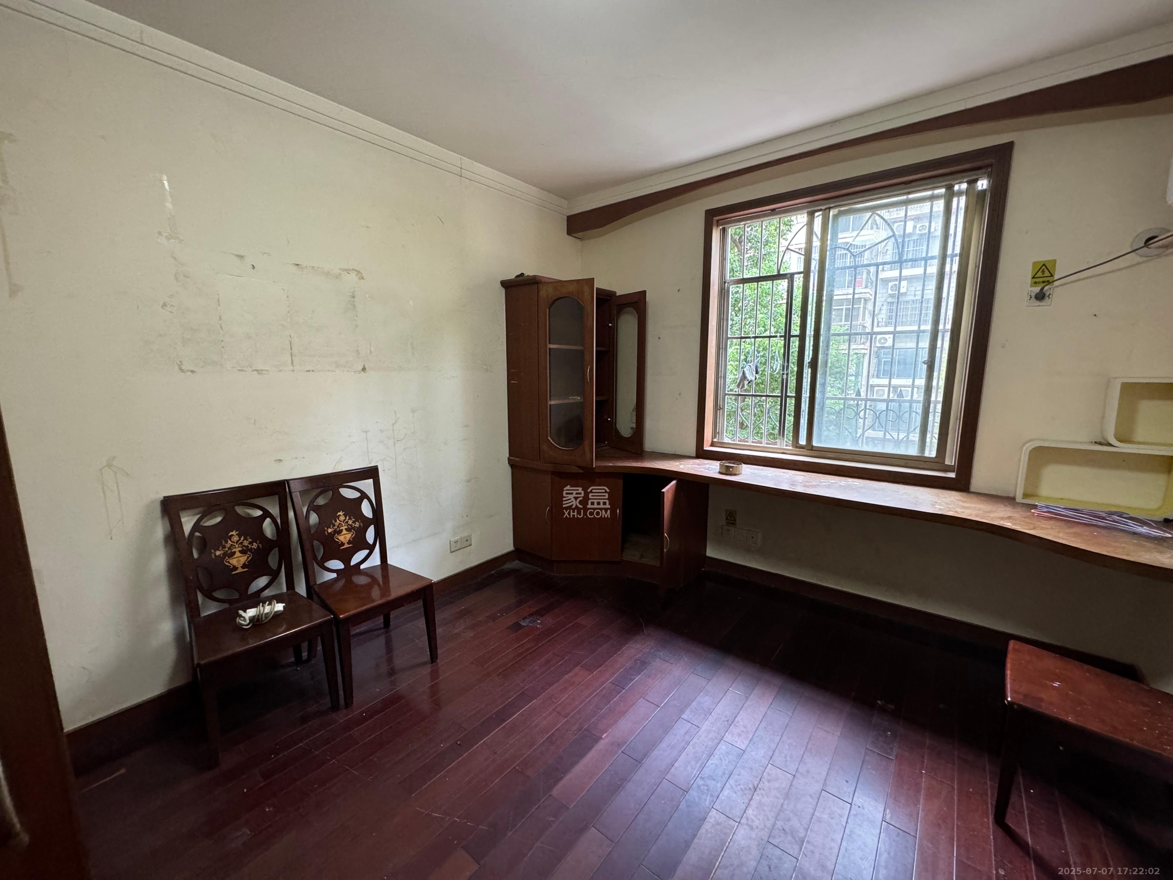 汇城花园  4室2厅2卫    3900.0元/月 汇城花园  4室2厅2卫    3900.0元/月室内图