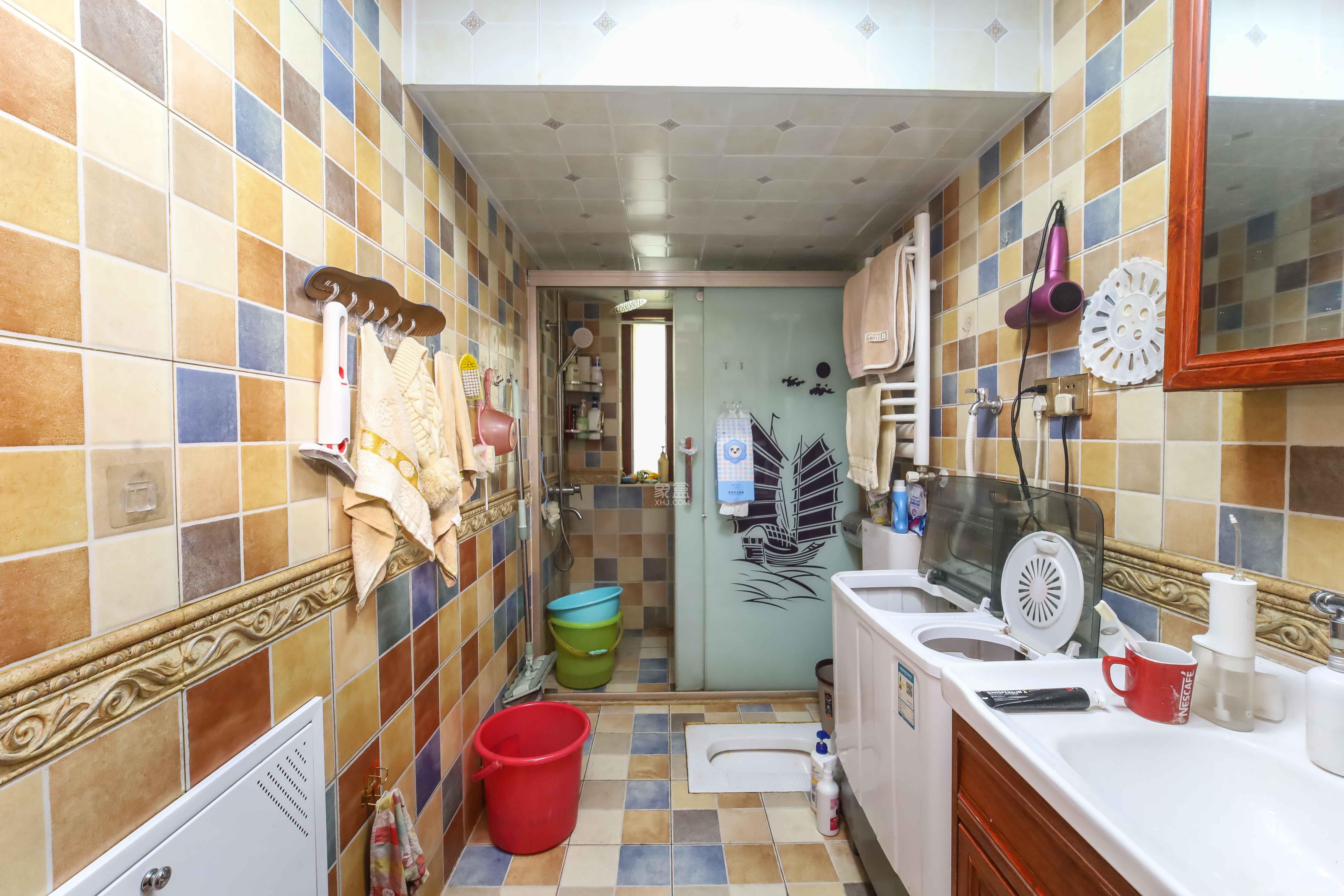 德政园  3室2厅2卫    89.8万 德政园  3室2厅2卫    89.8万卫生间