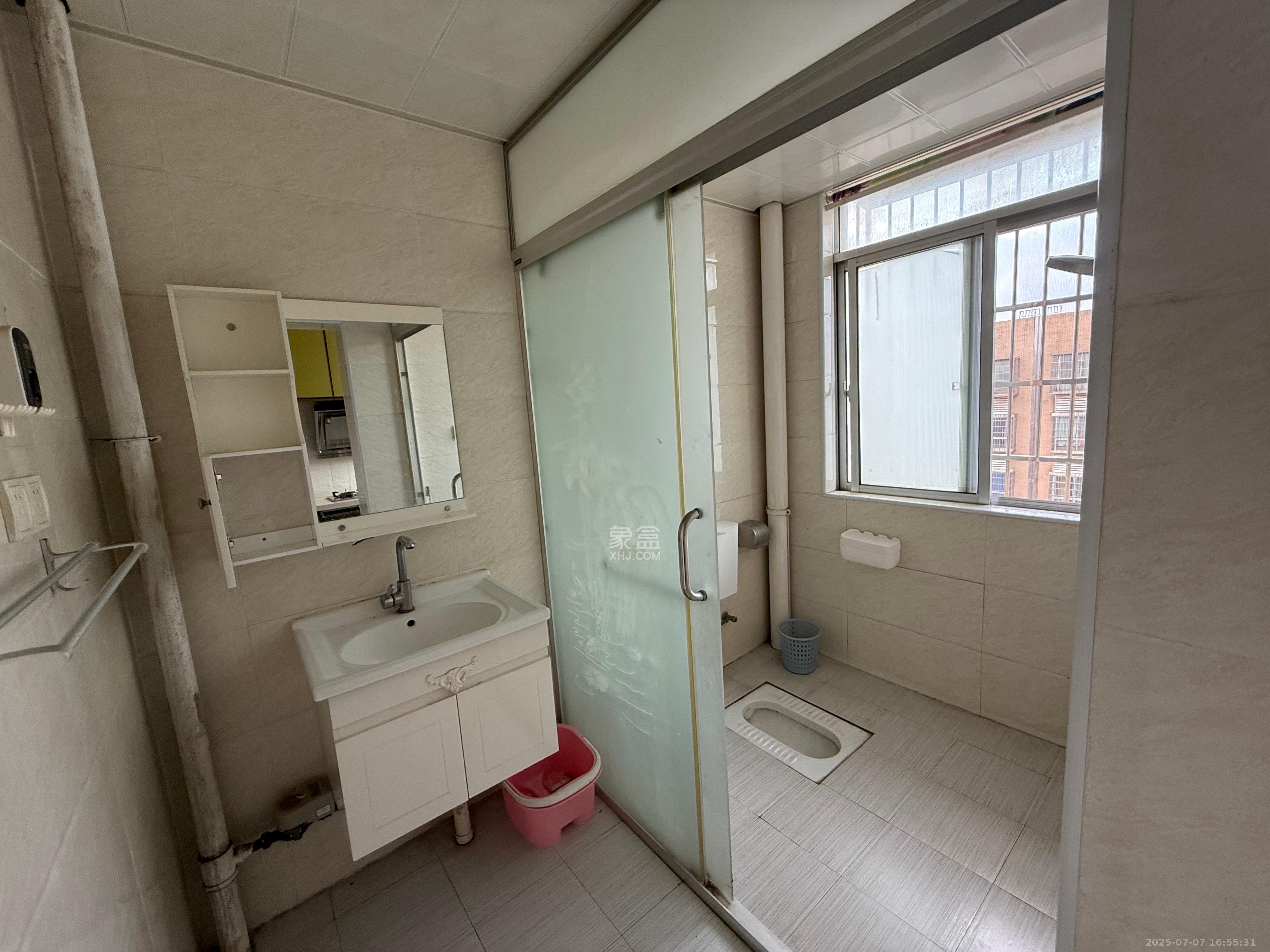 先锋新宇 2室2厅1卫 1800.0元/月 先锋新宇 2室2厅1卫 1800.0元/月室内图