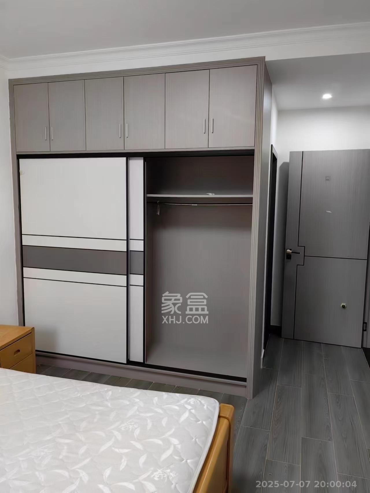 保利香槟国际  4室2厅1卫   2400.00元/月室内图